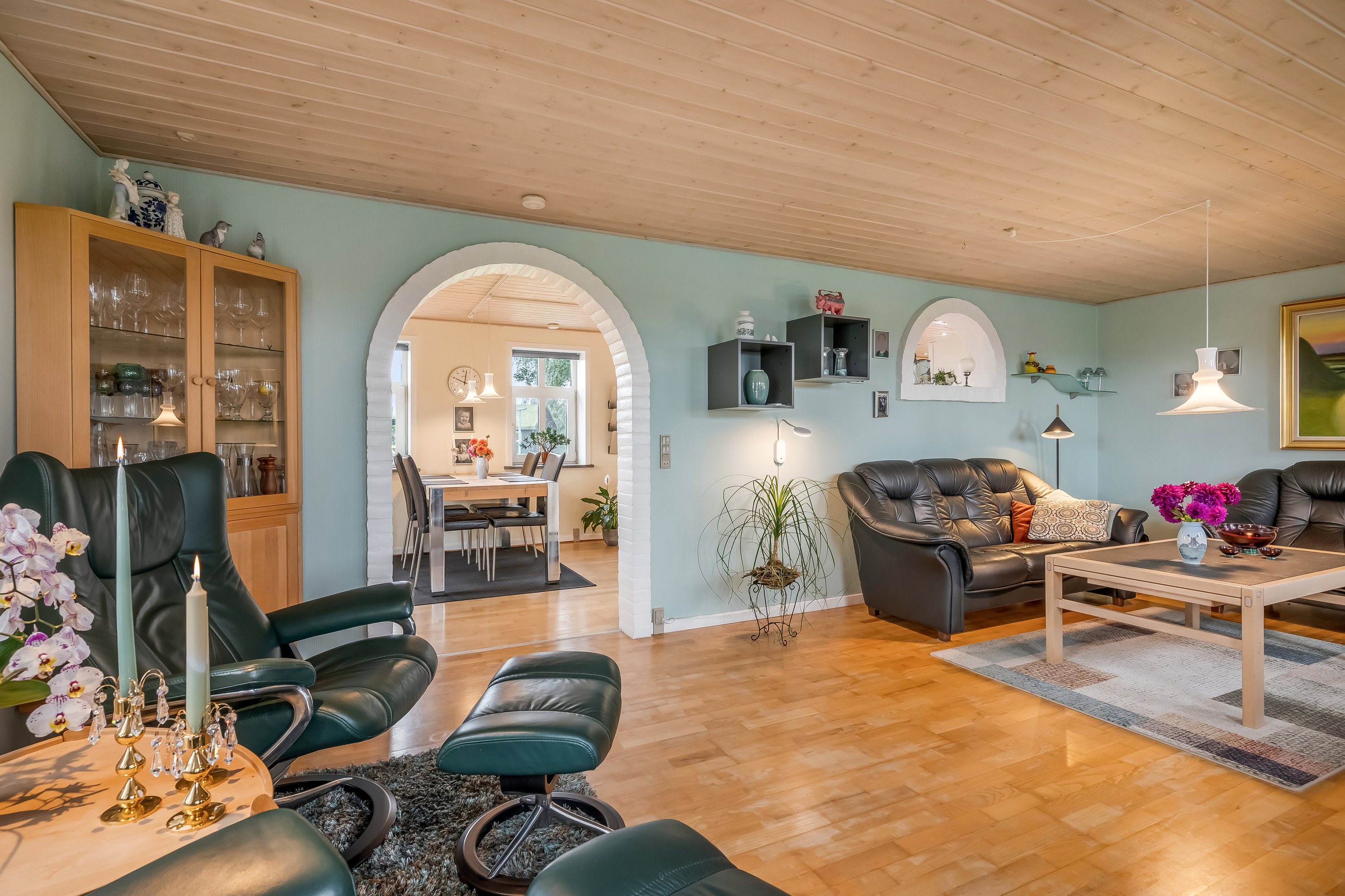 Fremhævet stue billede i fuldskærmstilstand. Billede af Borgdalvej 1, Gudum, 7620 Lemvig