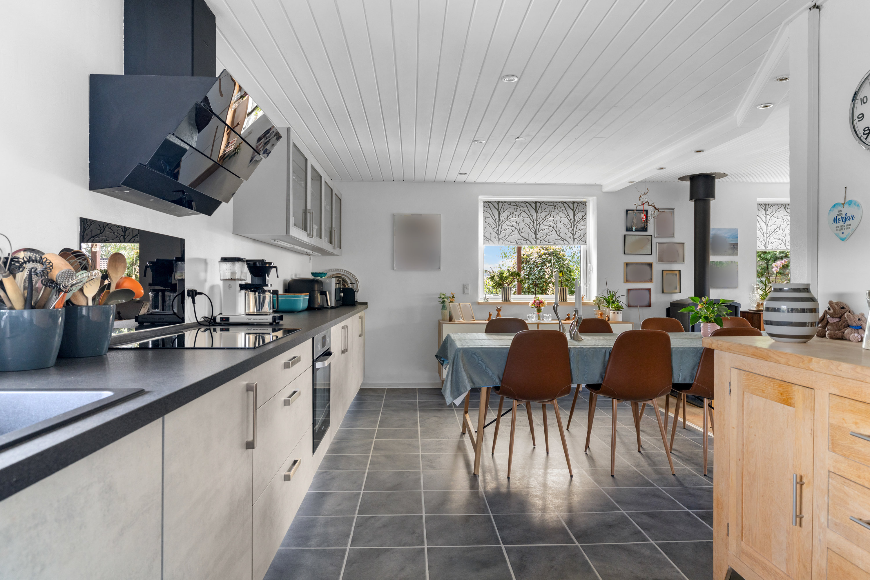 Fremhævet køkken billede i fuldskærmstilstand. Billede af Toftevej 2, V. Åby , 5600 Faaborg