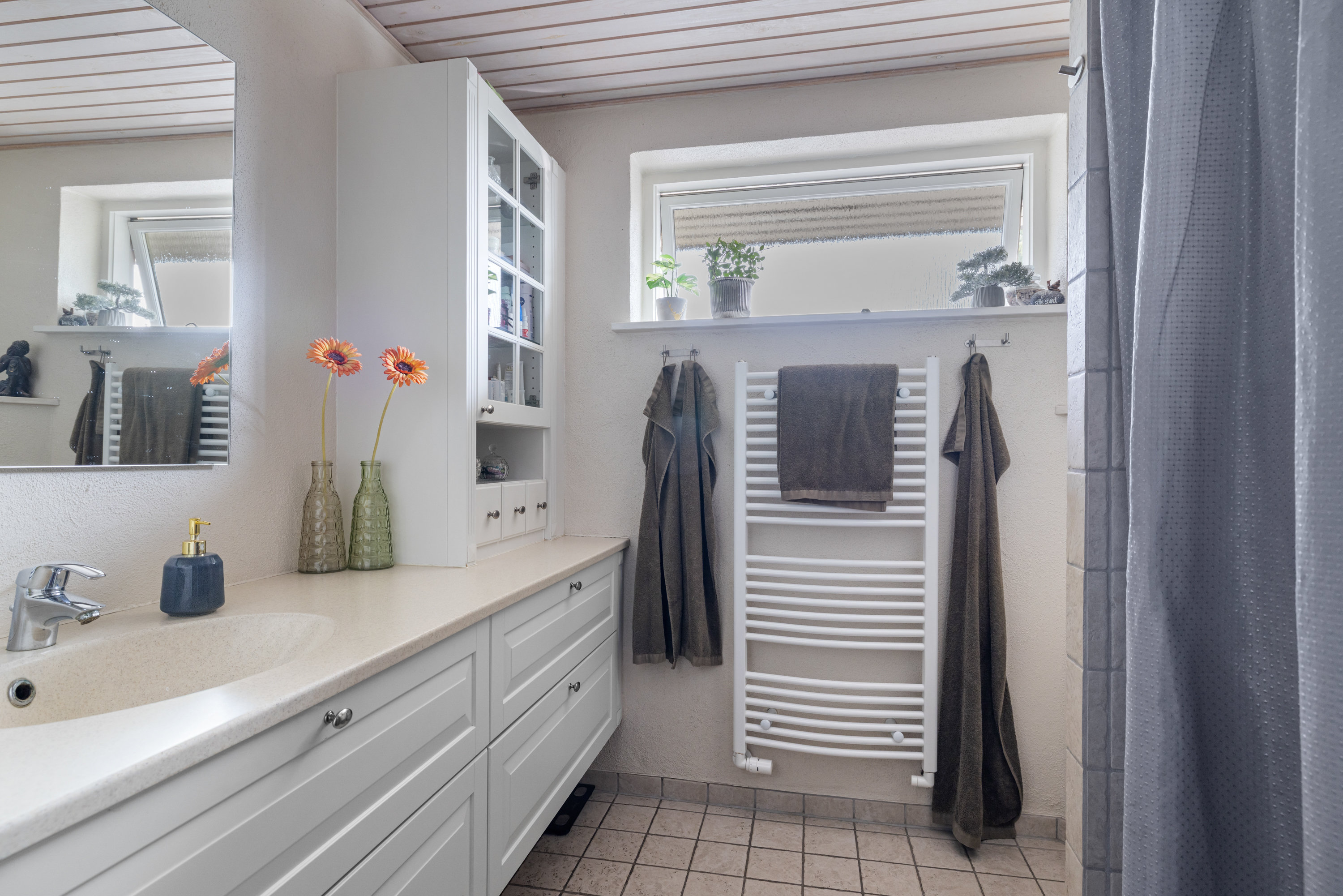 Fremhævet badeværelse billede i fuldskærmstilstand. Billede af Toftevej 2, V. Åby , 5600 Faaborg