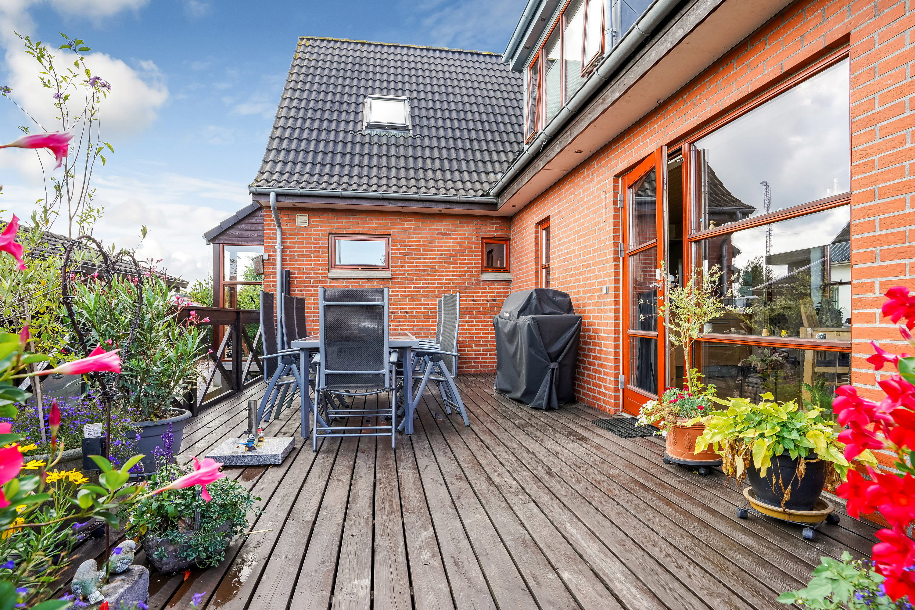 Fremhævet terrasse billede i fuldskærmstilstand. Billede af Assensvej 83, 5500 Middelfart