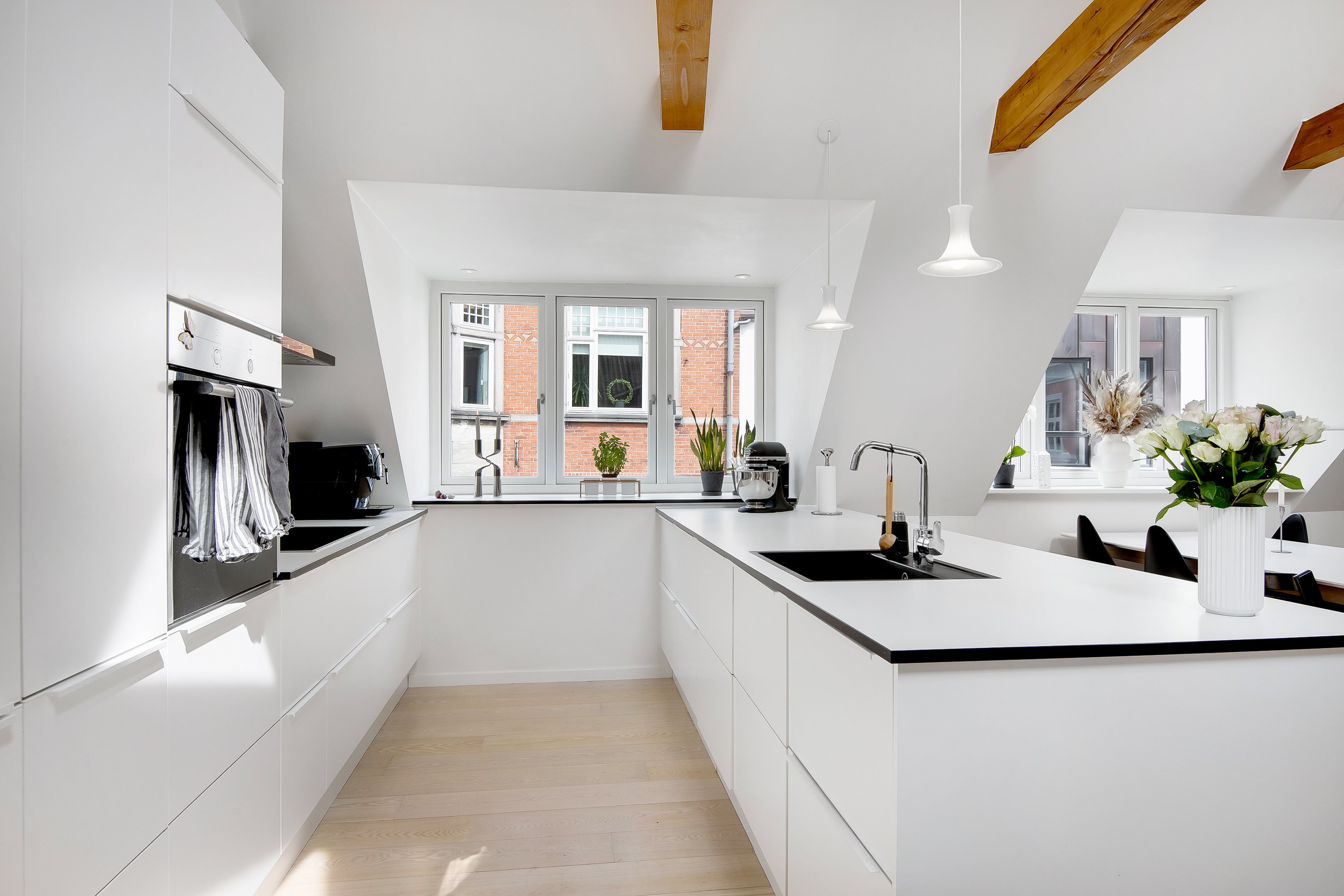 Fremhævet køkken billede i fuldskærmstilstand. Billede af Bispensgade 13, 2. th., 9000 Aalborg