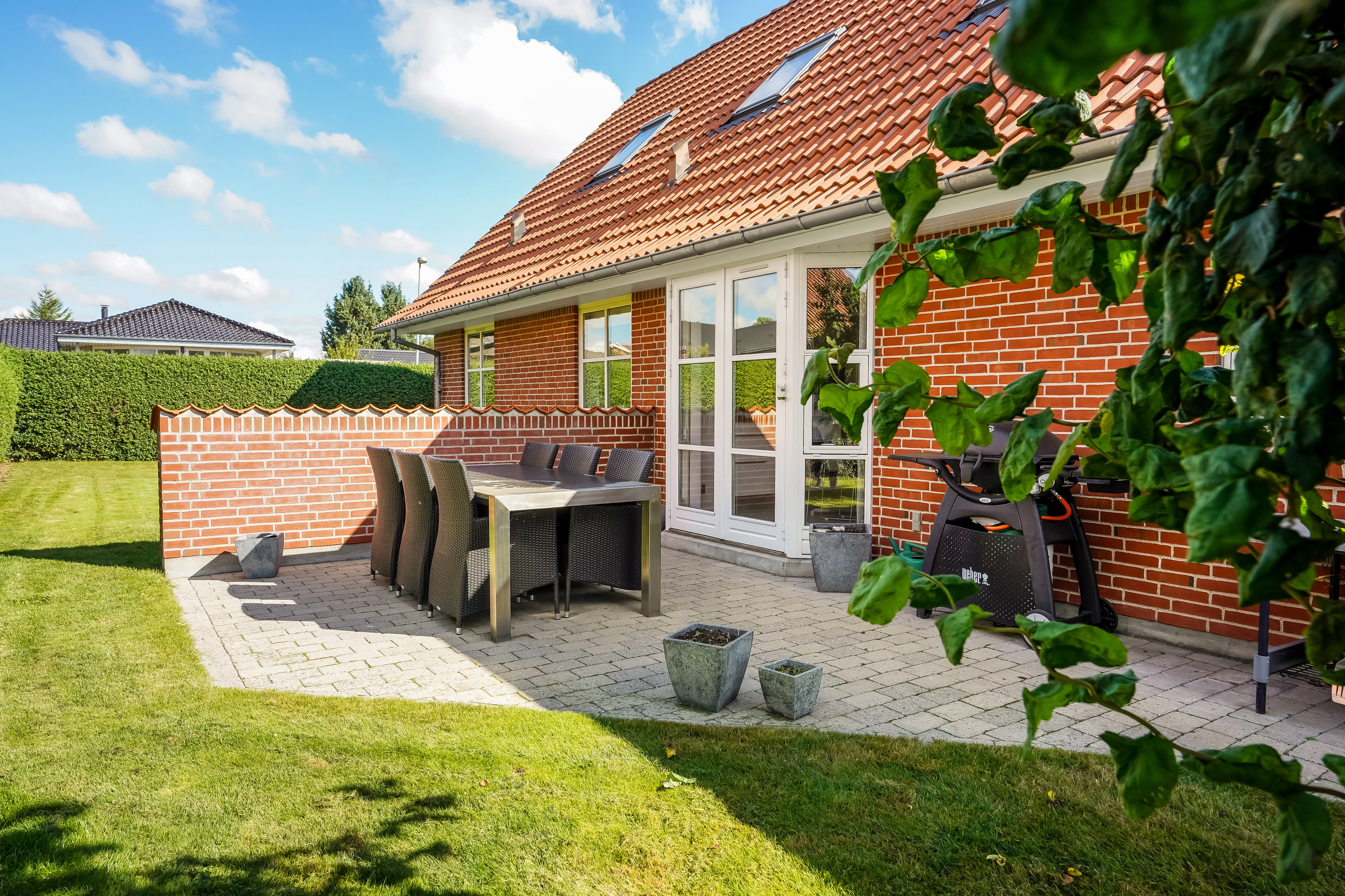 Fremhævet terrasse billede i fuldskærmstilstand. Billede af Kirkelundvej 28, Bellinge, 5250 Odense SV