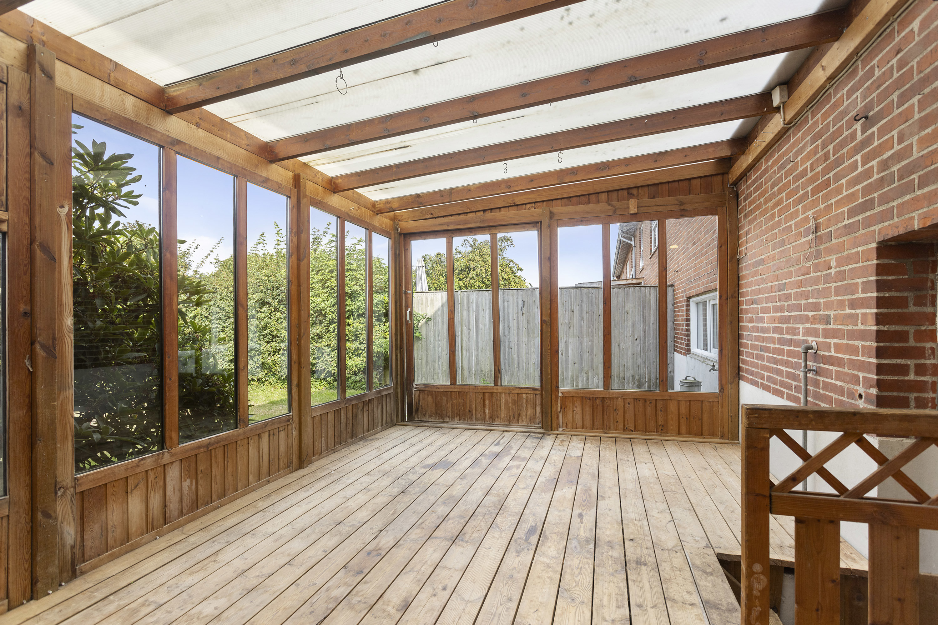 Fremhævet udestue billede i fuldskærmstilstand. Billede af Svanholmsvej 13, 9900 Frederikshavn