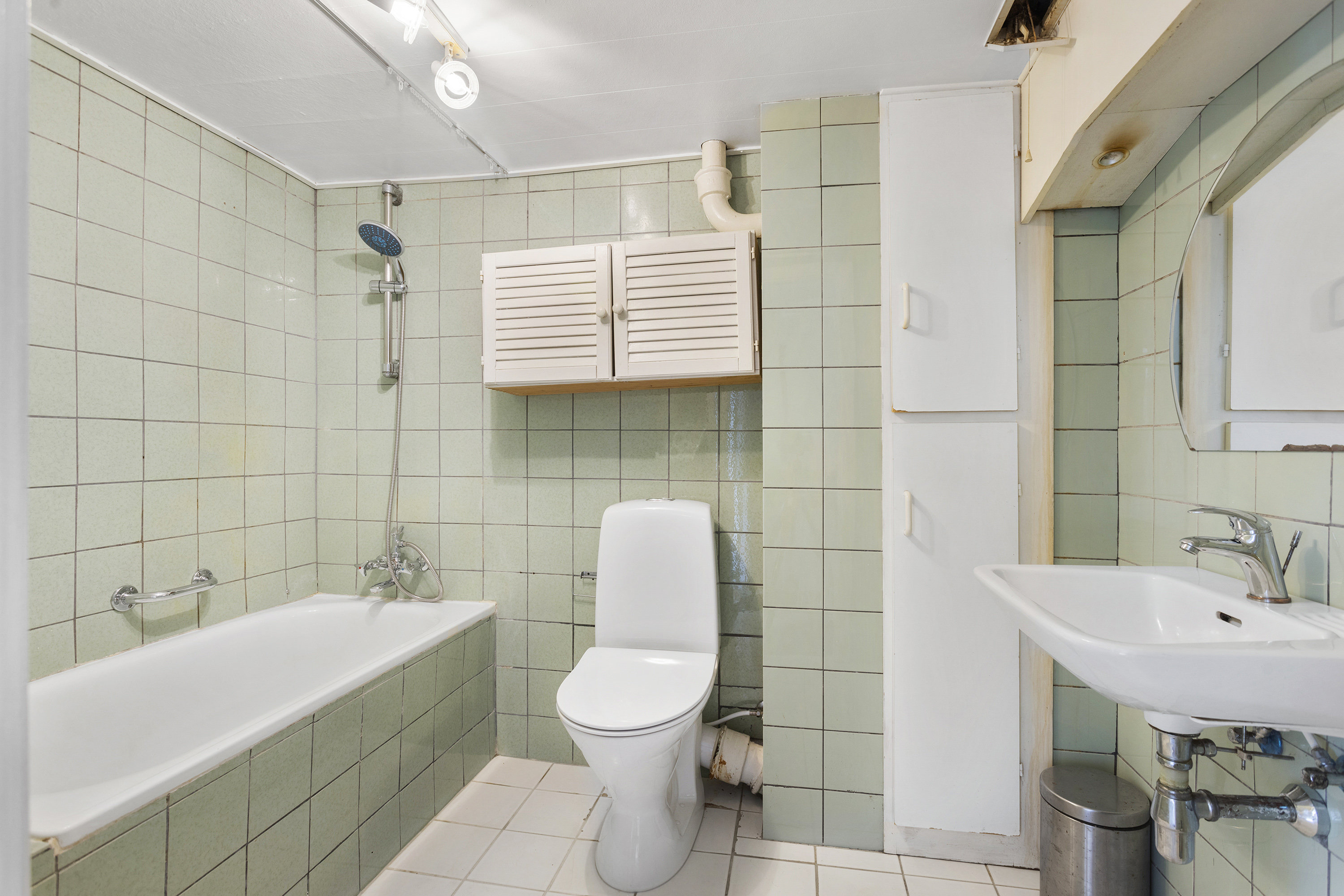 Fremhævet badeværelse billede i fuldskærmstilstand. Billede af Svanholmsvej 13, 9900 Frederikshavn