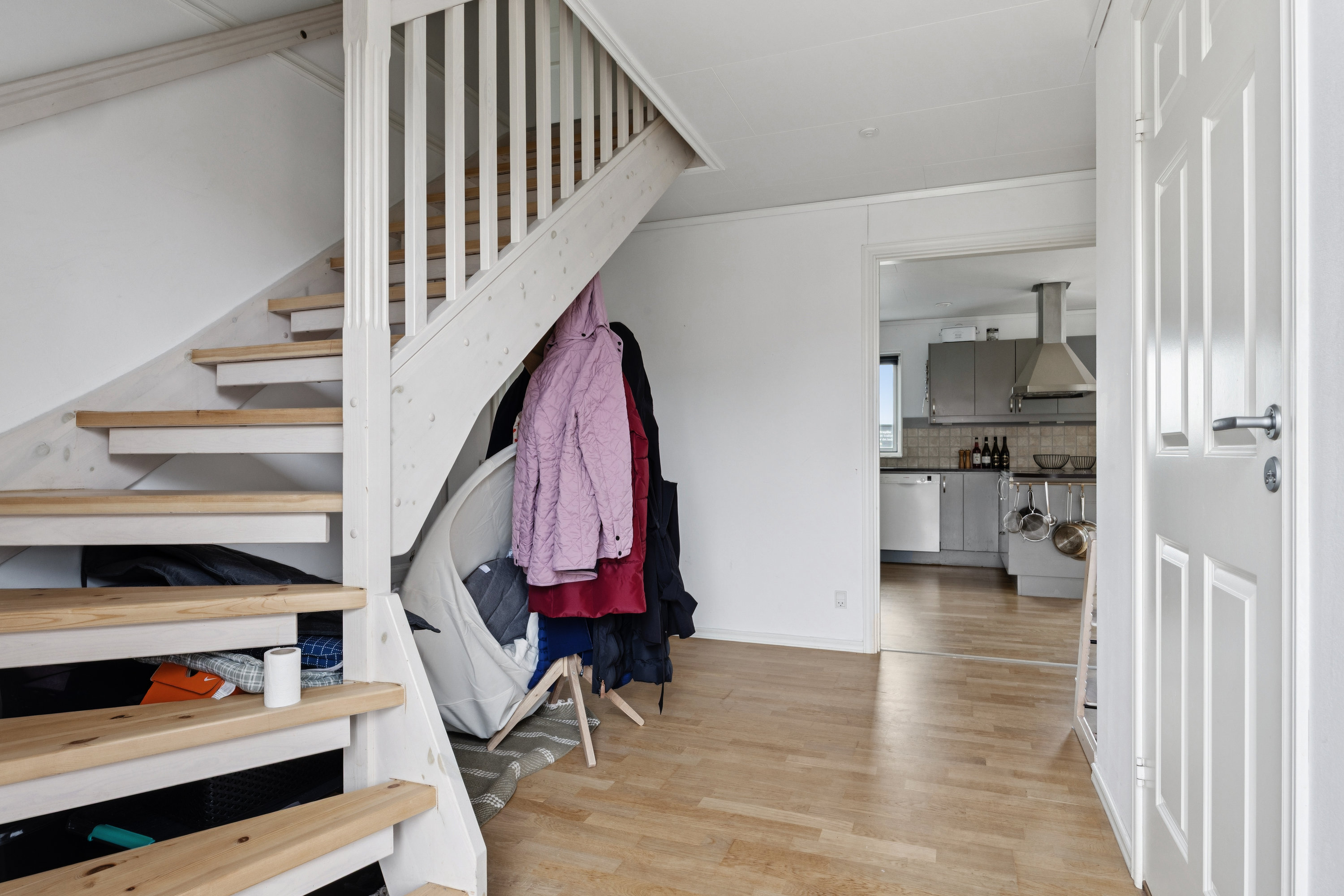 Fremhævet trappe billede i fuldskærmstilstand. Billede af Blødebjergvej 18, Gyrstinge, 4100 Ringsted