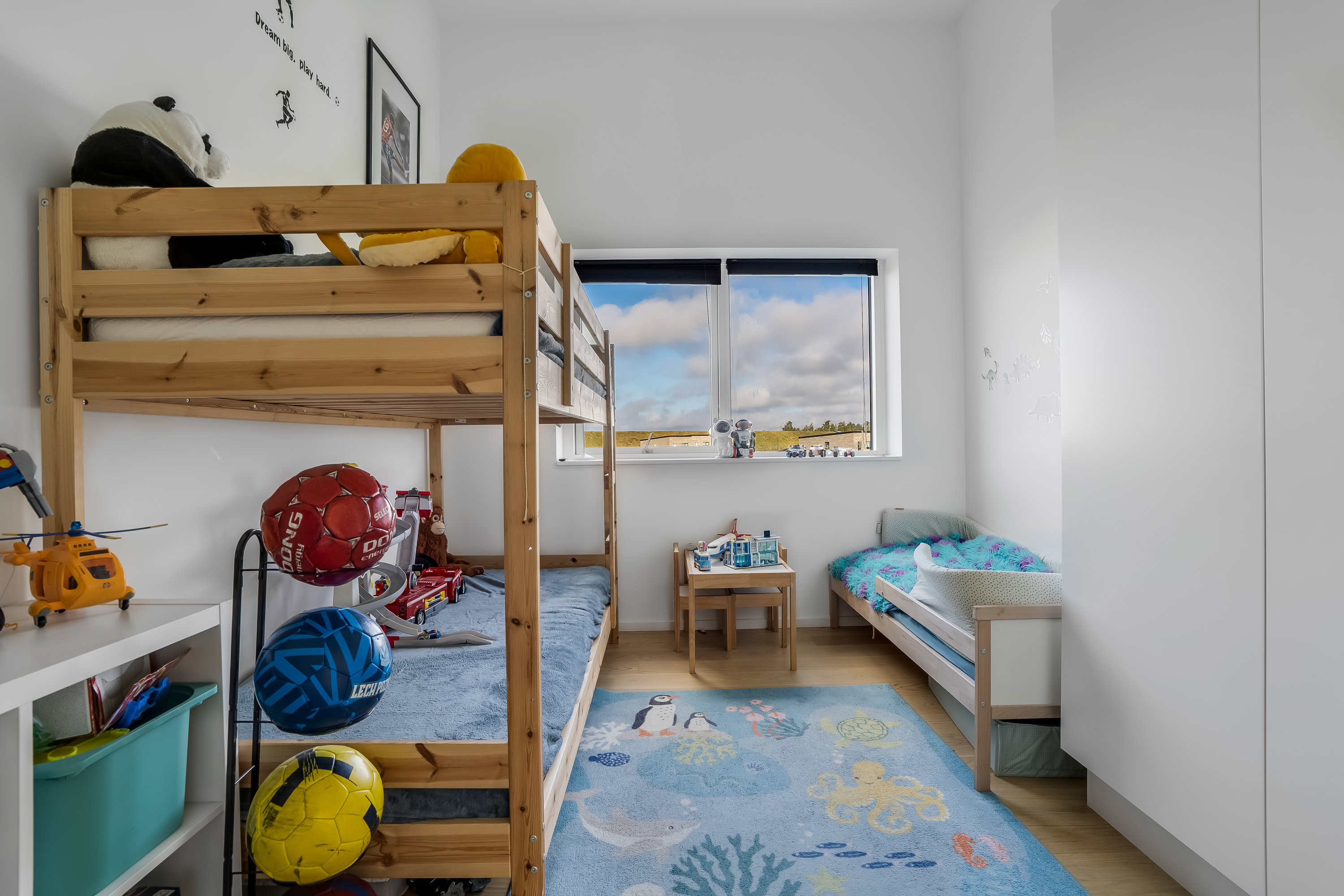 Fremhævet  billede i fuldskærmstilstand. Billede af Amorbuen 31, 3400 Hillerød