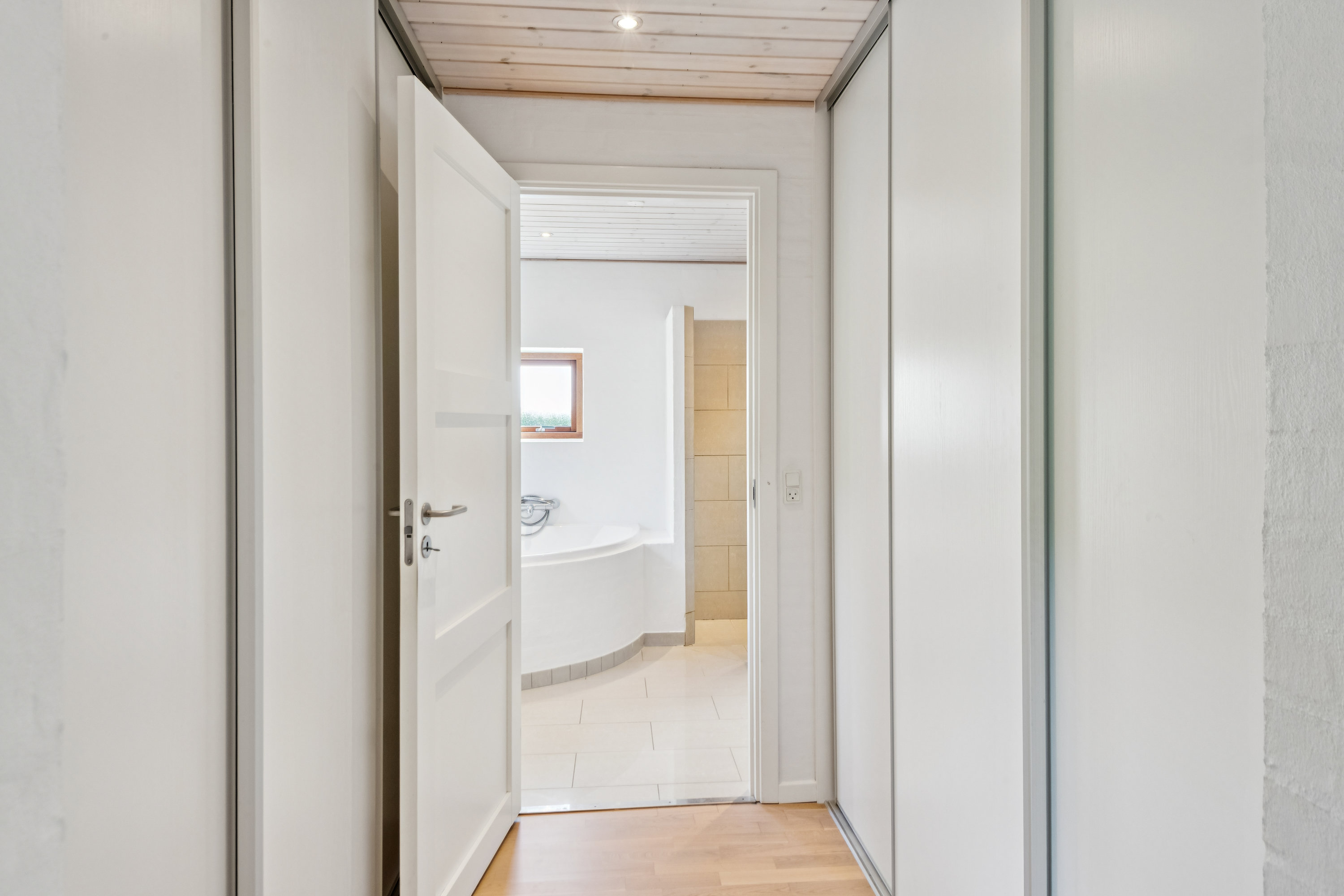 Fremhævet walk through billede i fuldskærmstilstand. Billede af Højdedraget 152, 9530 Støvring