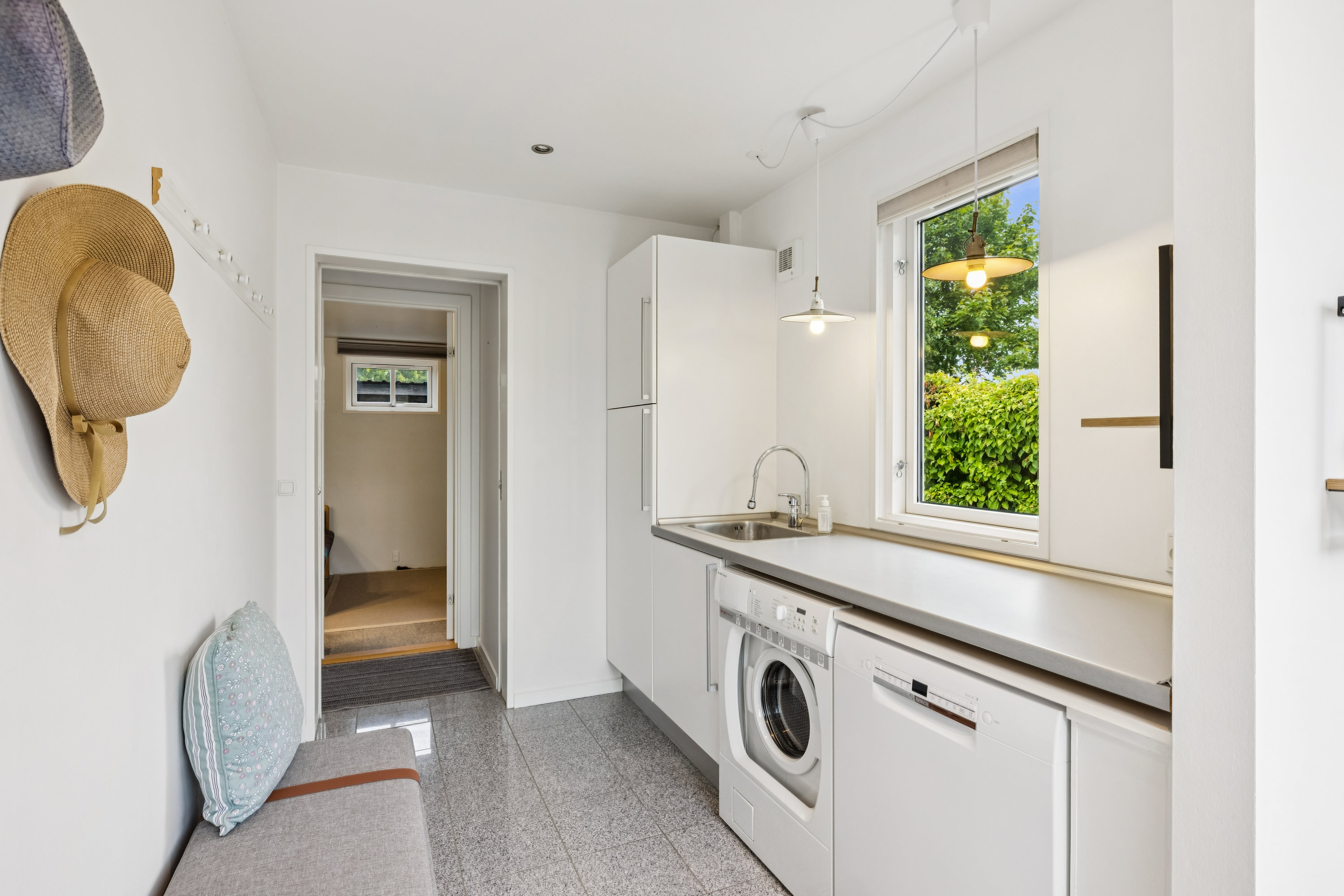 Fremhævet badeværelse billede i fuldskærmstilstand. Billede af Lindevej 28, 8500 Grenaa