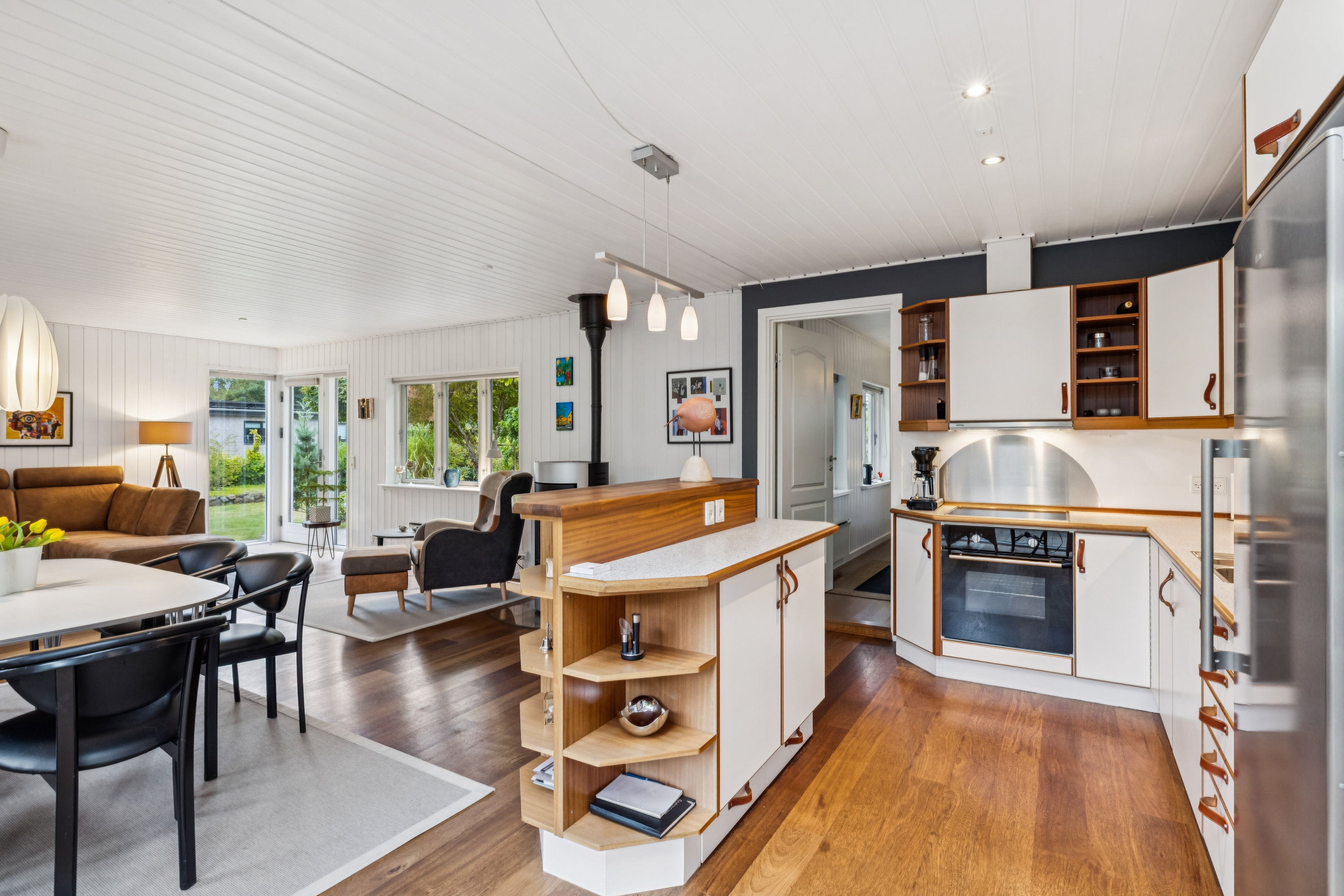 Fremhævet stue billede i fuldskærmstilstand. Billede af Lindevej 28, 8500 Grenaa