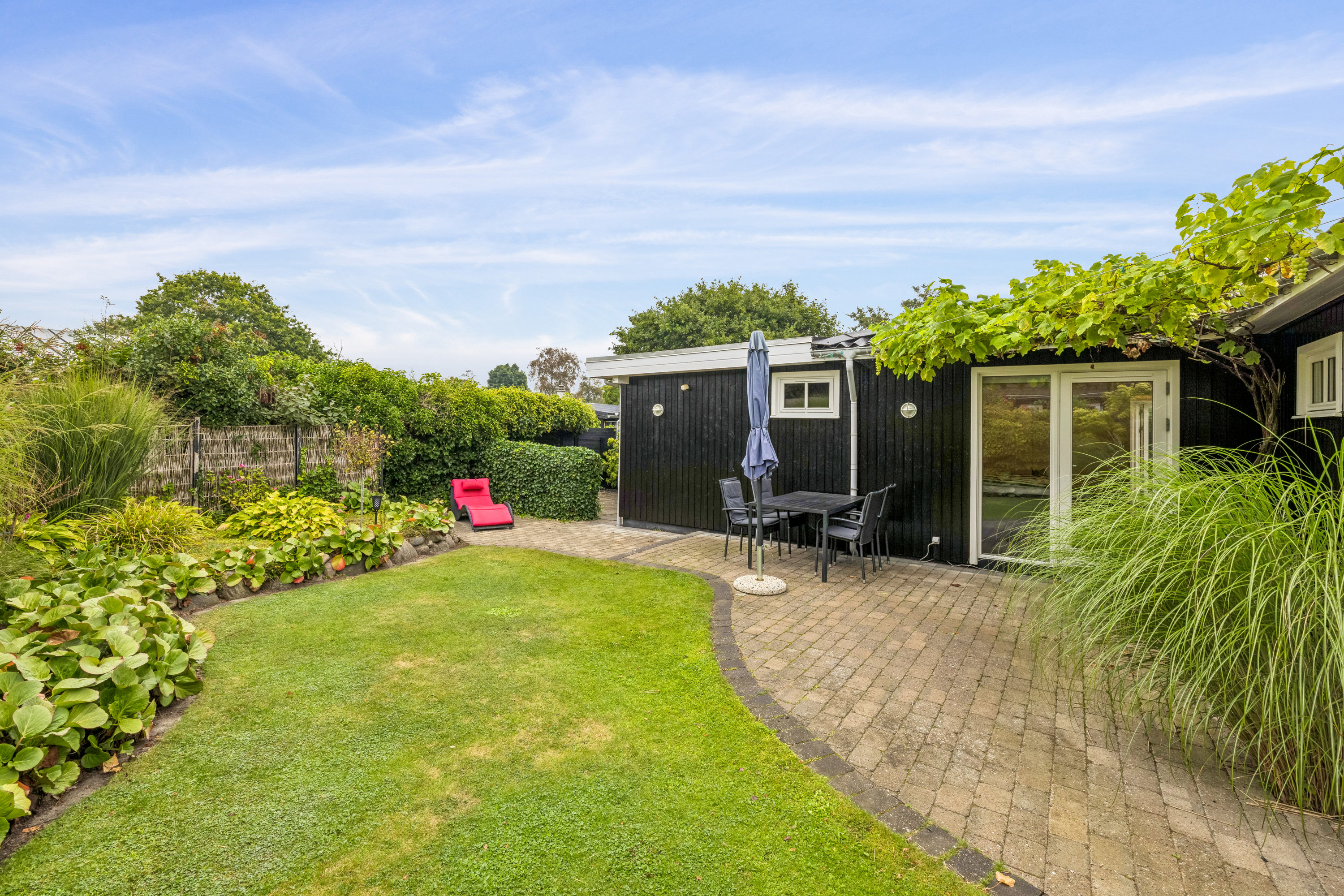 Fremhævet have billede i fuldskærmstilstand. Billede af Lindevej 28, 8500 Grenaa