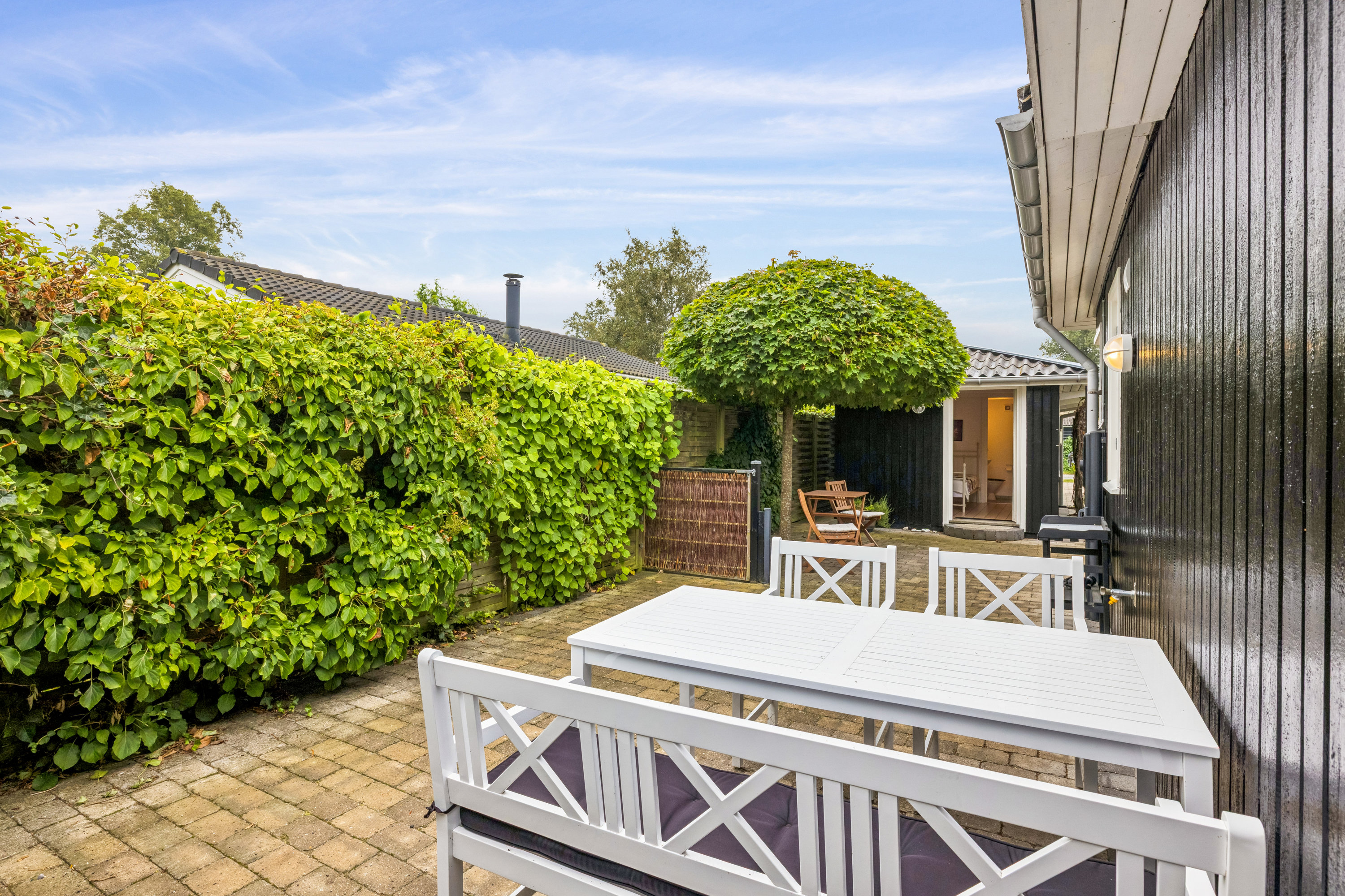 Fremhævet terrasse billede i fuldskærmstilstand. Billede af Lindevej 28, 8500 Grenaa