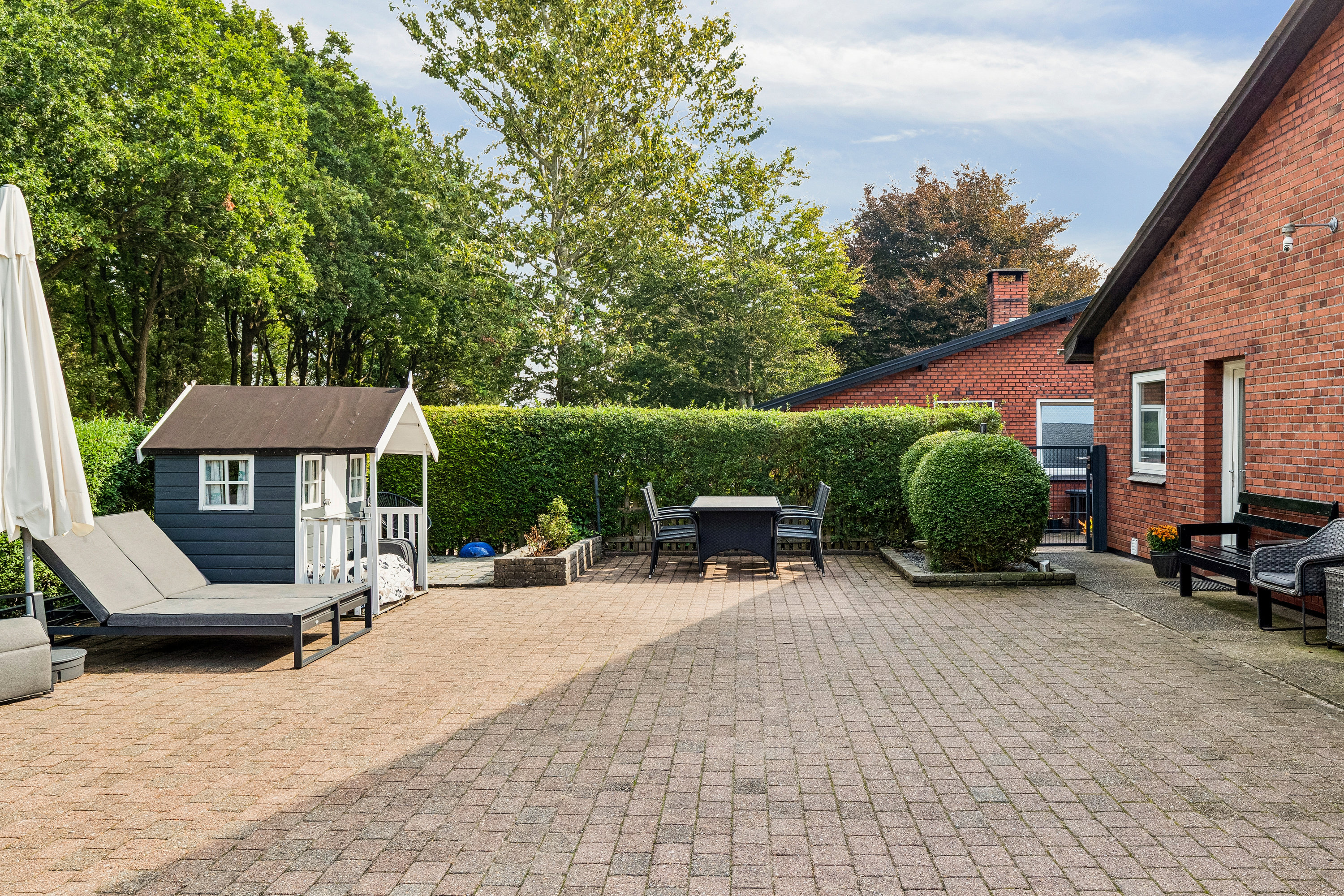 Fremhævet terrasse vedr. ejd. 1 billede i fuldskærmstilstand. Billede af Tørvevej 34, Sdr Farup M, 6760 Ribe