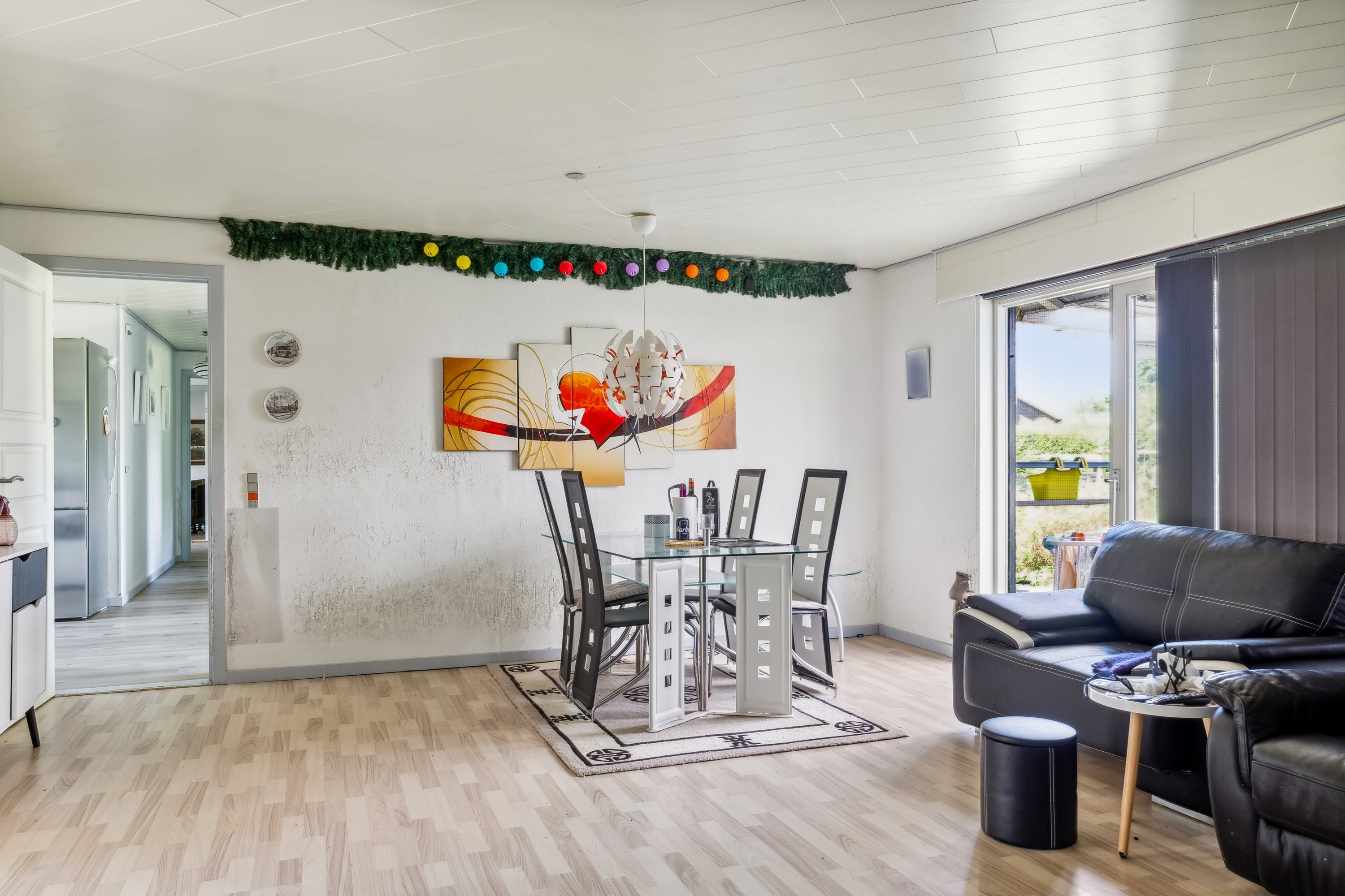 Fremhævet stue billede i fuldskærmstilstand. Billede af Lindegårdsvej 5, 5642 Millinge