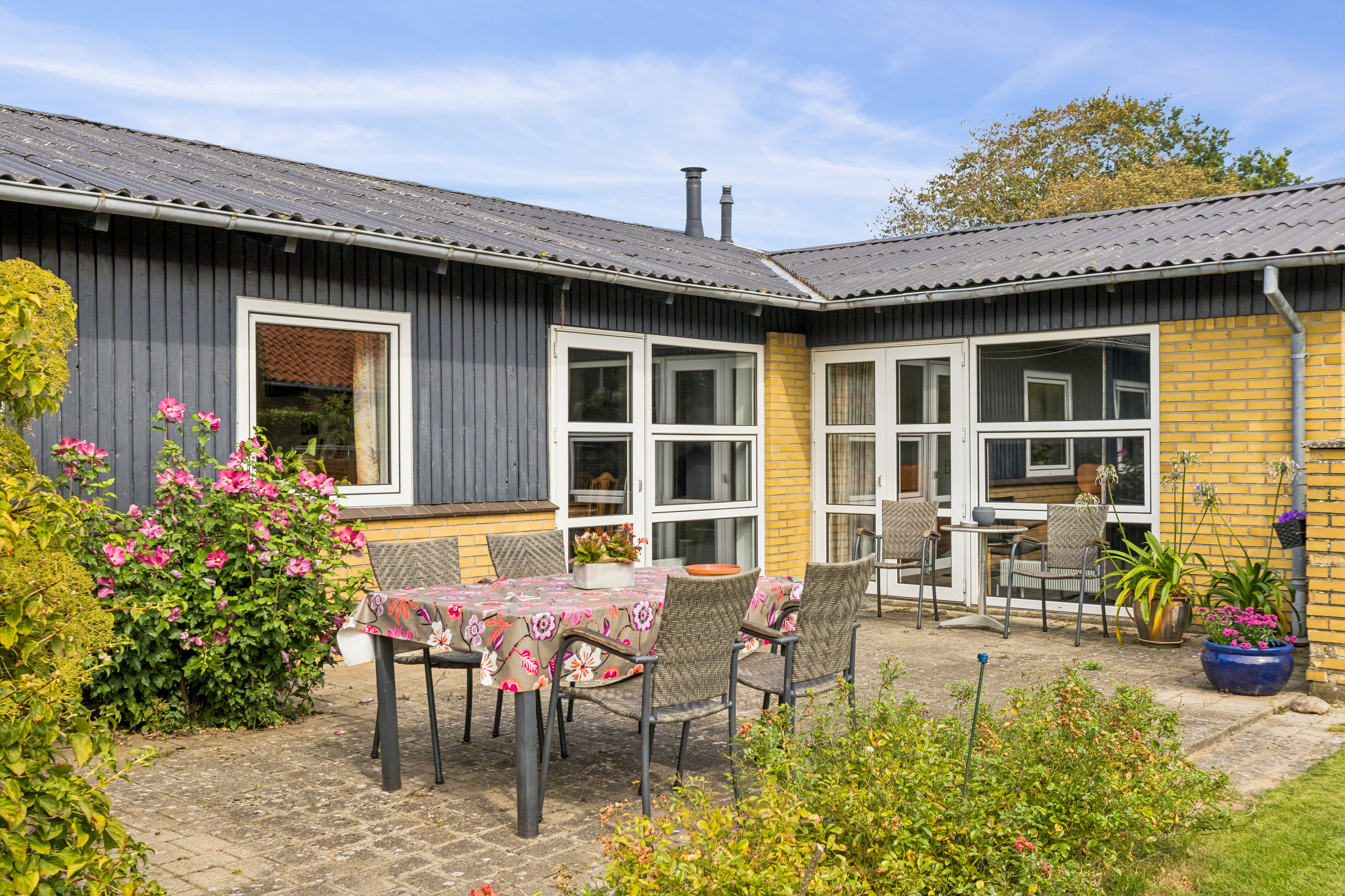 Fremhævet terrasse billede i fuldskærmstilstand. Billede af Tanderup Digevej 10, Kærbøl, 6760 Ribe