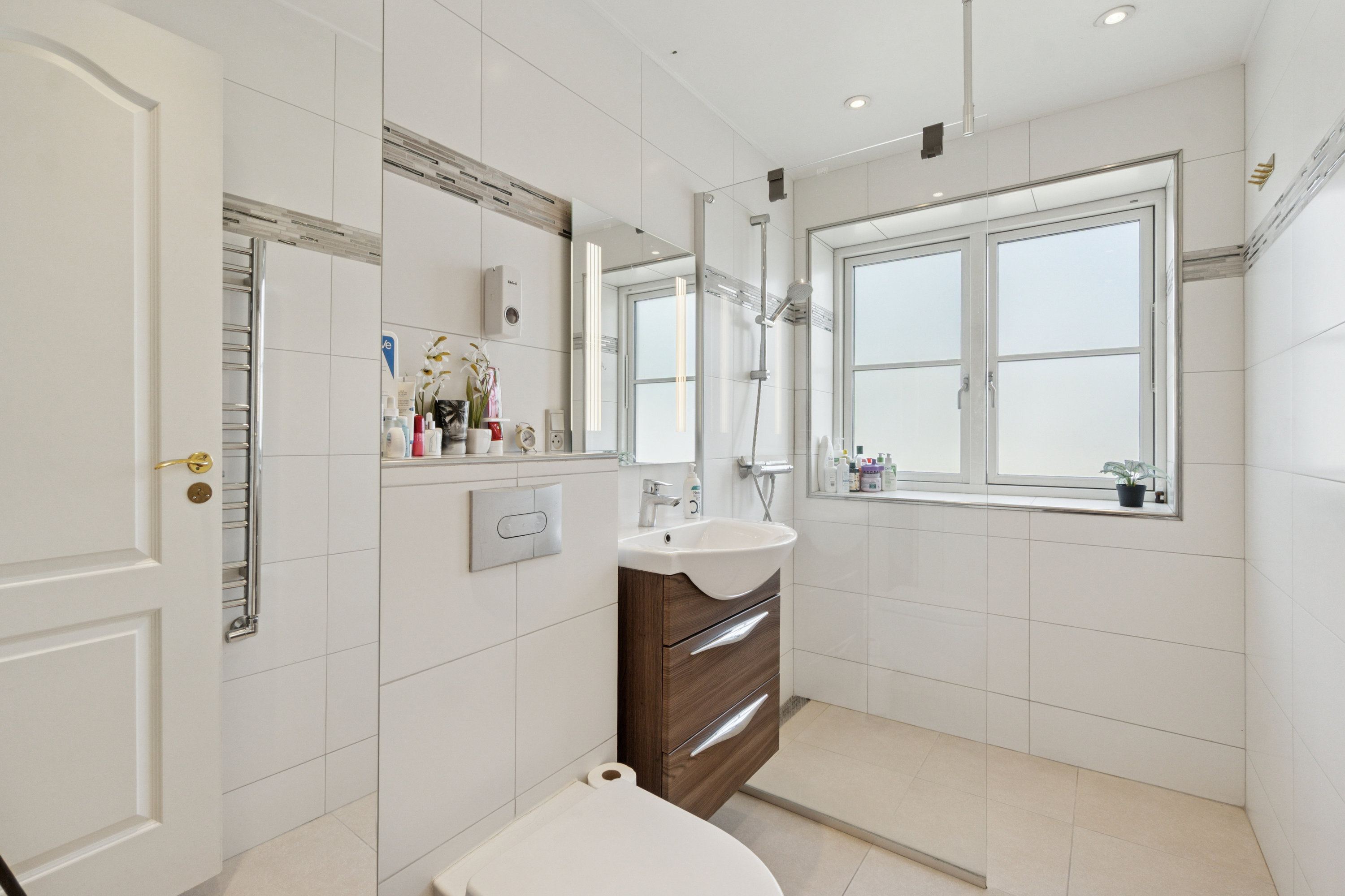 Fremhævet  billede i fuldskærmstilstand. Billede af Klosterdammen 30, 2605 Brøndby