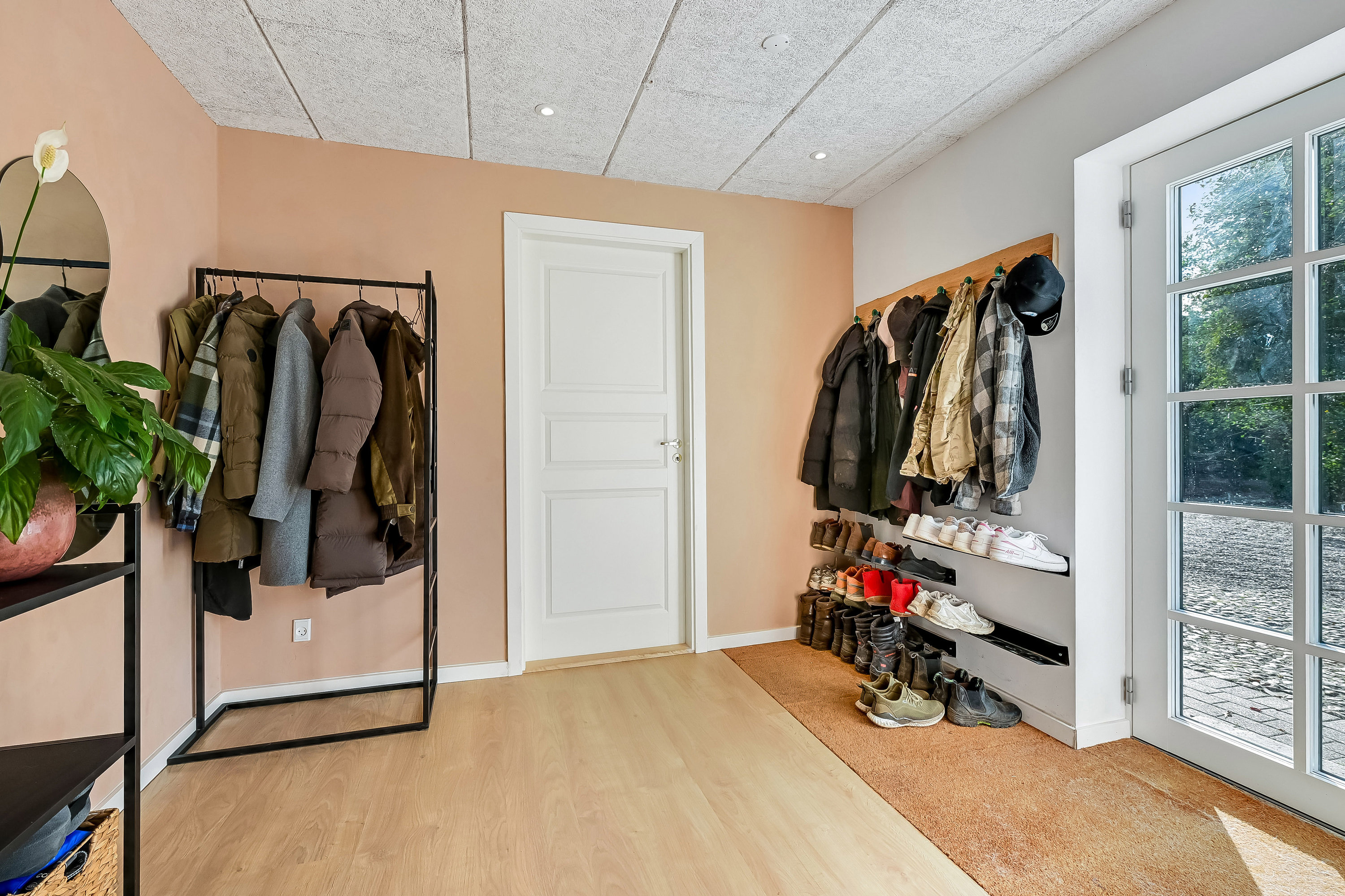 Fremhævet entré billede i fuldskærmstilstand. Billede af Holstebrovej 26A, Bjert, 7830 Vinderup