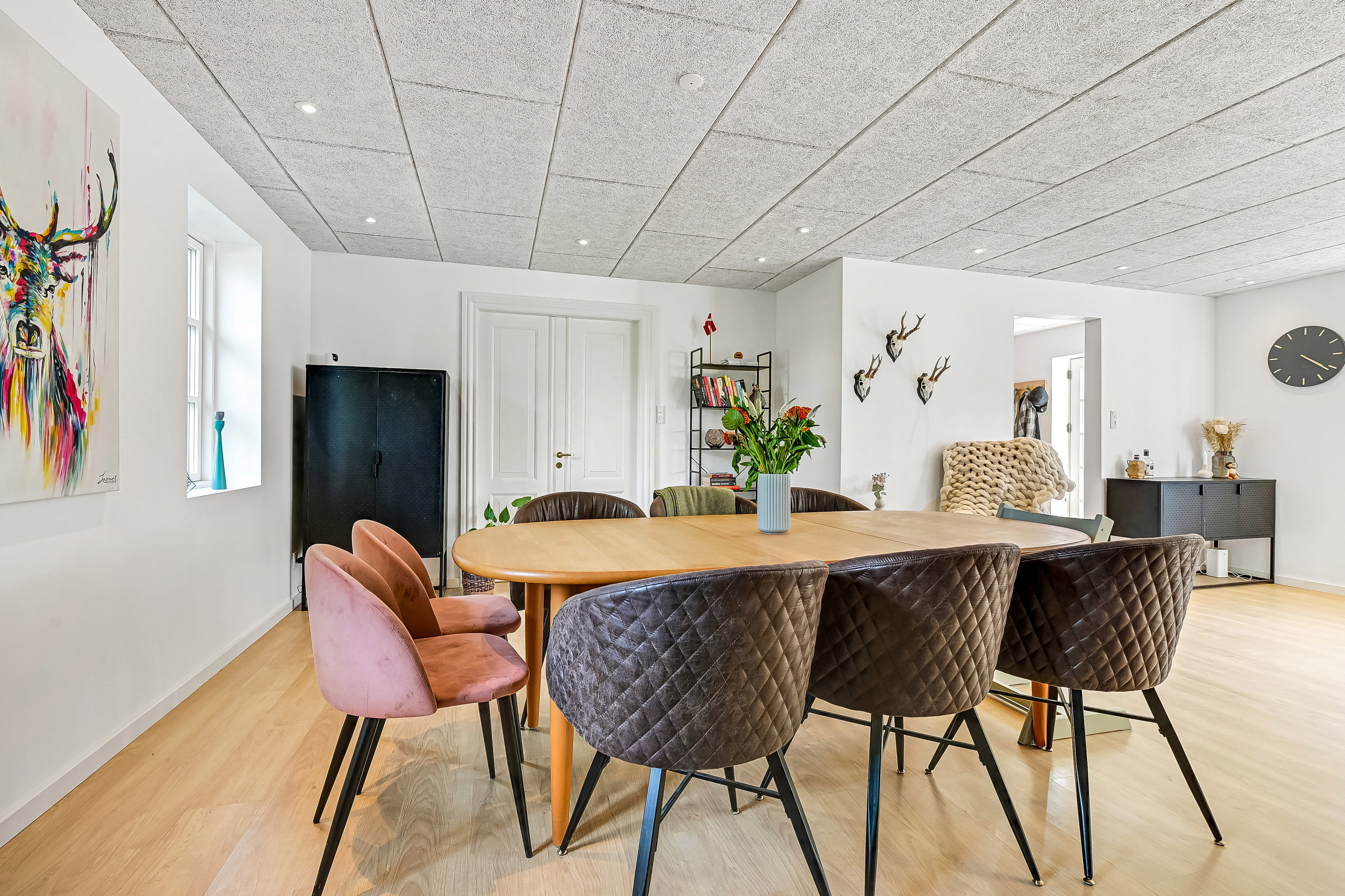 Fremhævet stue billede i fuldskærmstilstand. Billede af Holstebrovej 26A, Bjert, 7830 Vinderup