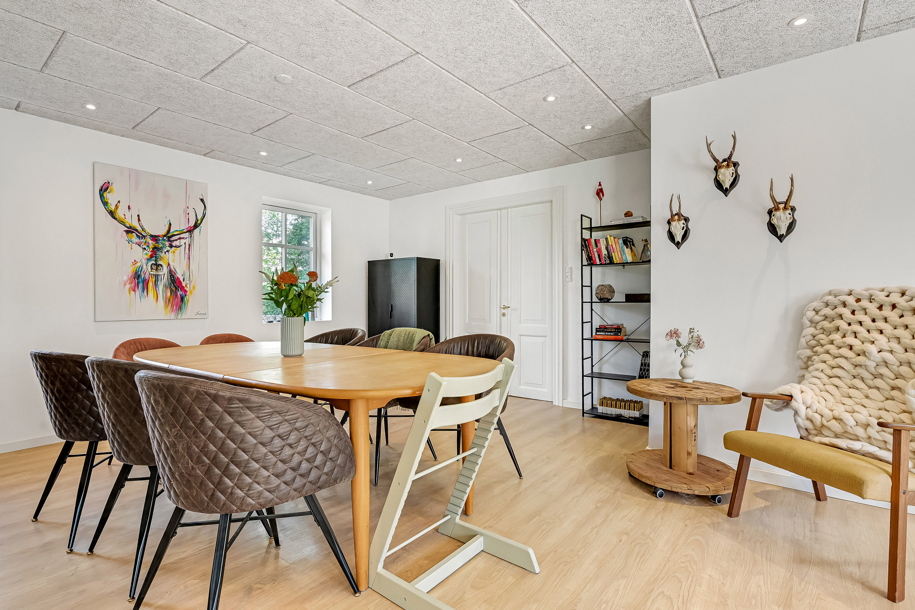 Fremhævet stue billede i fuldskærmstilstand. Billede af Holstebrovej 26A, Bjert, 7830 Vinderup