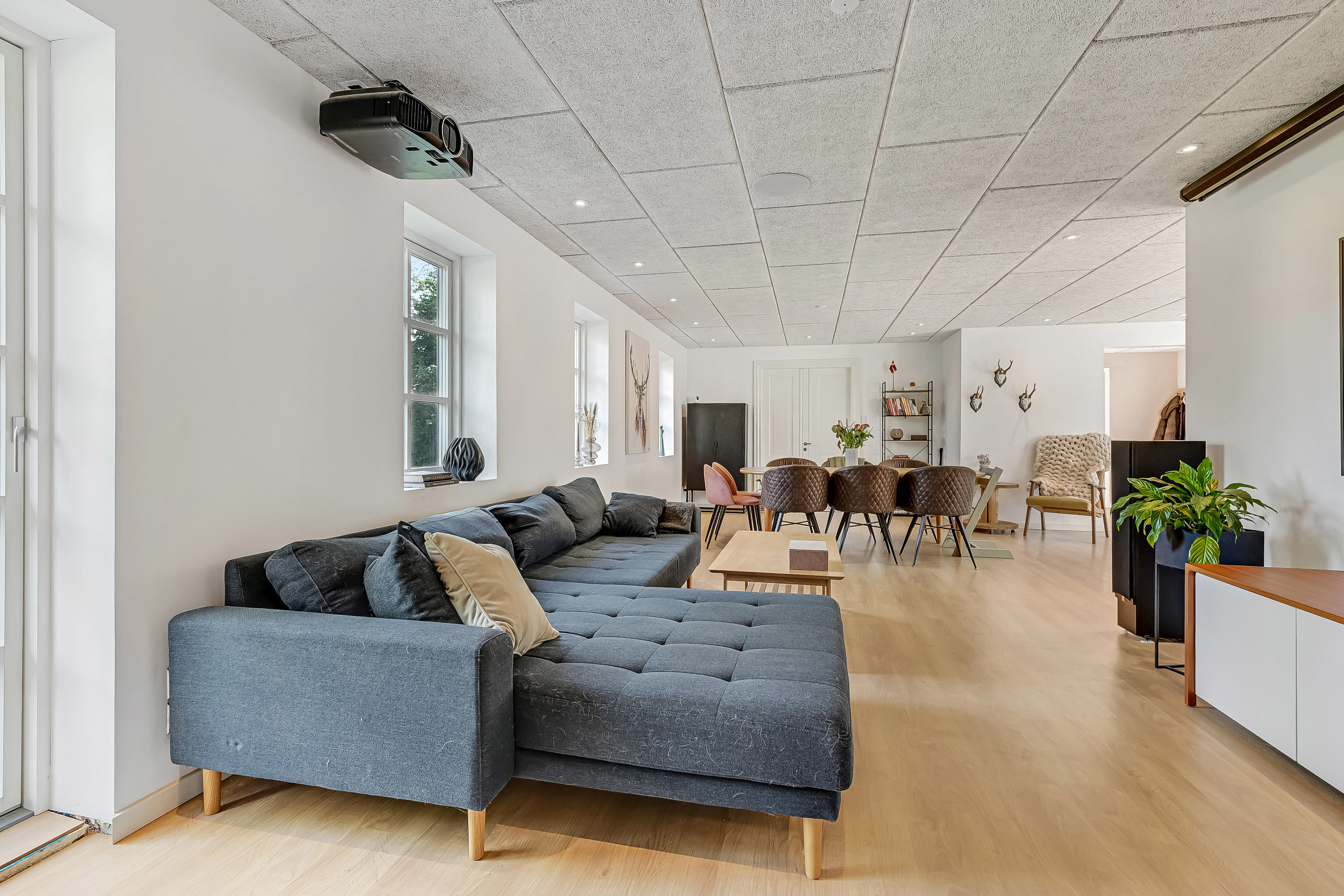 Fremhævet stue billede i fuldskærmstilstand. Billede af Holstebrovej 26A, Bjert, 7830 Vinderup