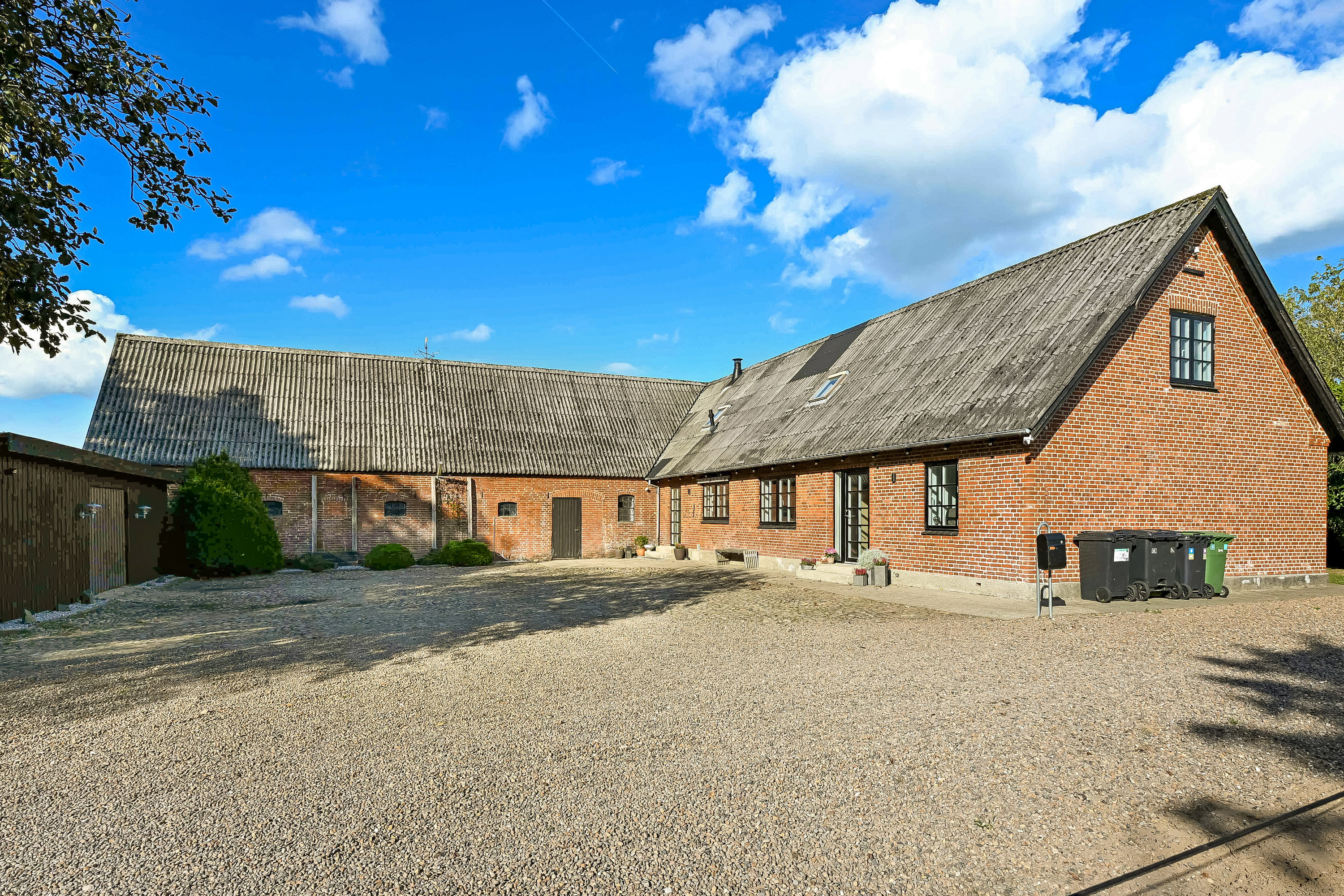 Fremhævet ejendommen billede i fuldskærmstilstand. Billede af Holstebrovej 26A, Bjert, 7830 Vinderup