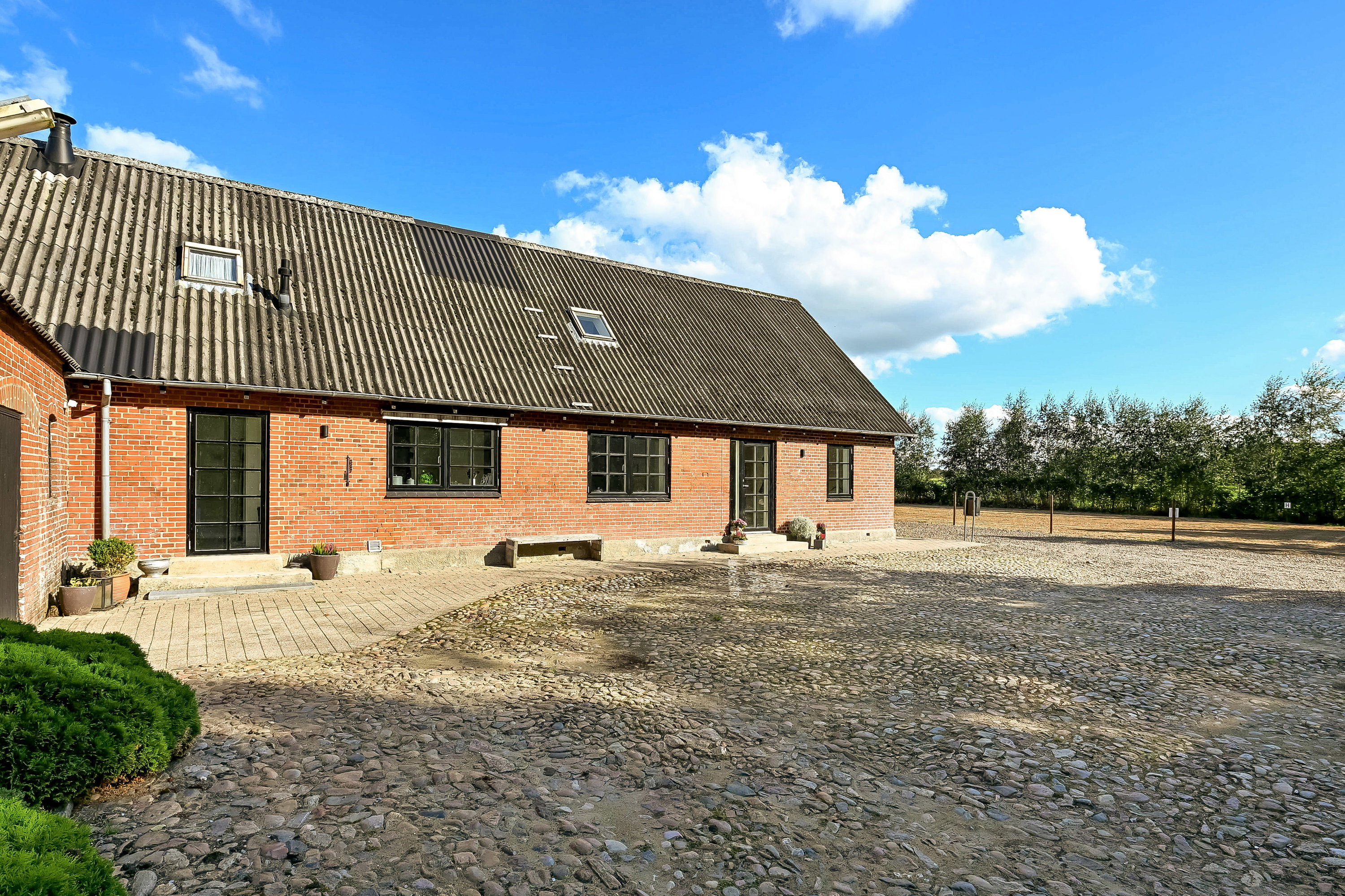 Fremhævet ejendommen billede i fuldskærmstilstand. Billede af Holstebrovej 26A, Bjert, 7830 Vinderup