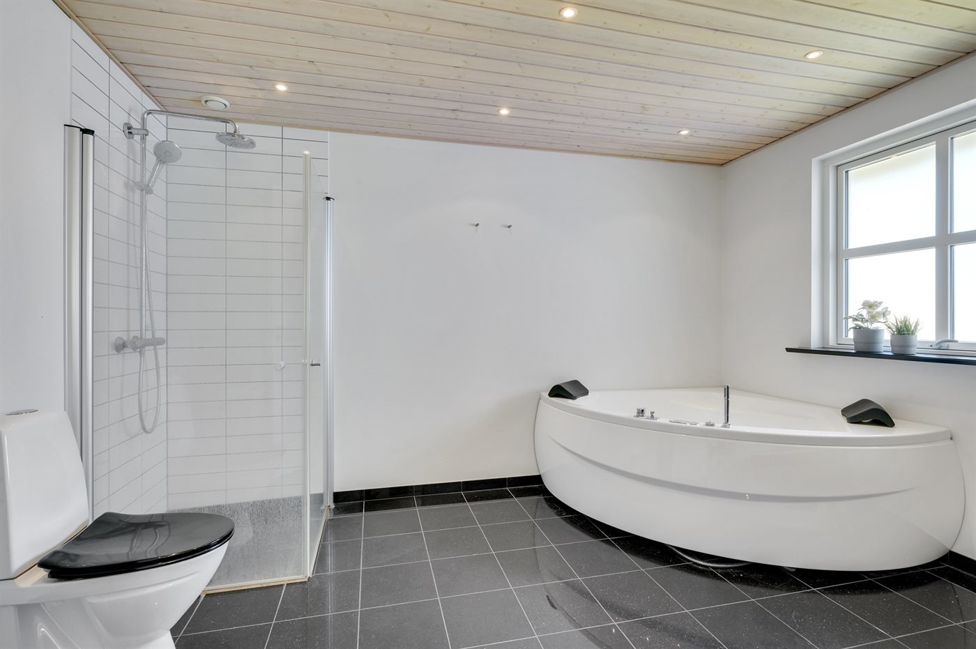 Fremhævet  billede i fuldskærmstilstand. Billede af Østkæret 3, Udsholt, 3230 Græsted