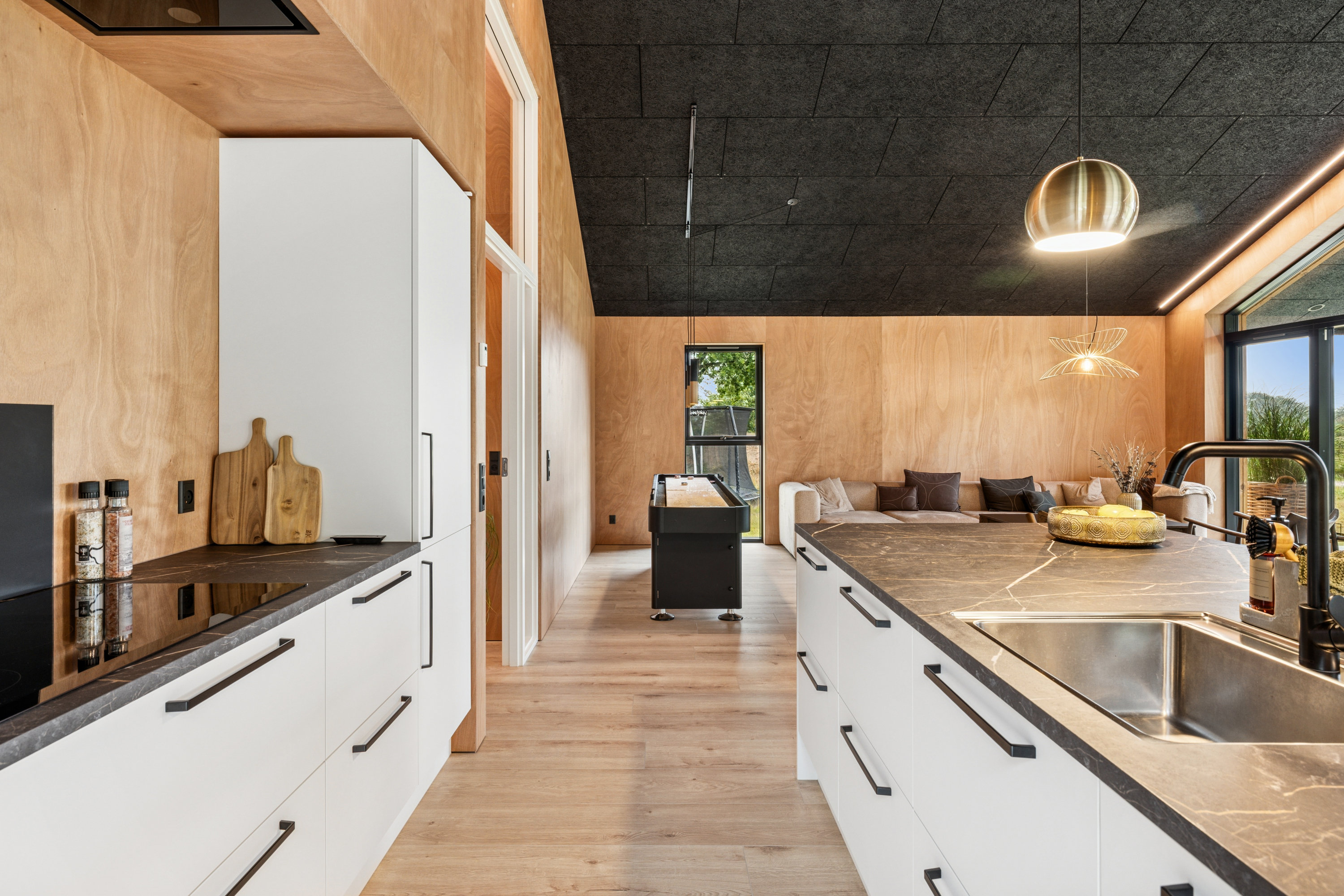 Fremhævet køkken billede i fuldskærmstilstand. Billede af Lynderupvej 65D, Lynderup, 8832 Skals