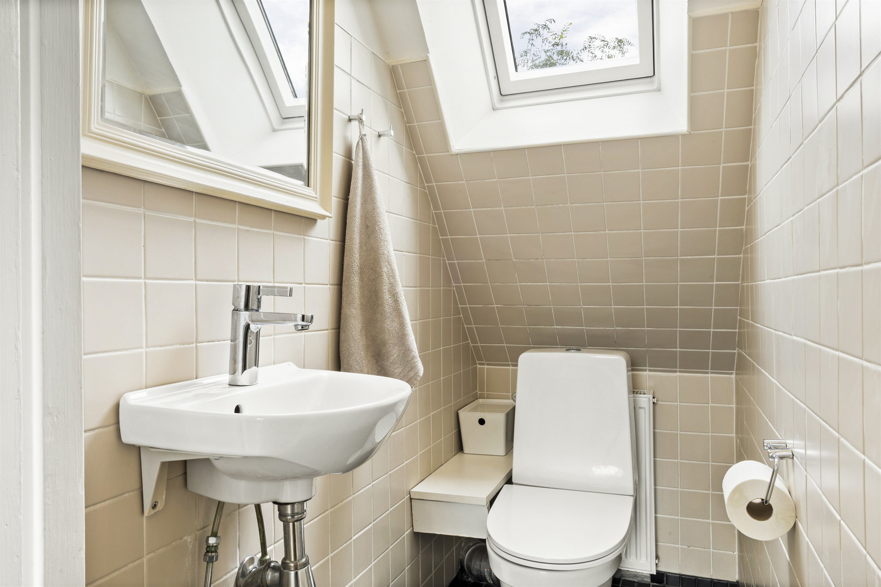 Fremhævet andet billede i fuldskærmstilstand. Billede af Vesterbyvej 18, 2820 Gentofte