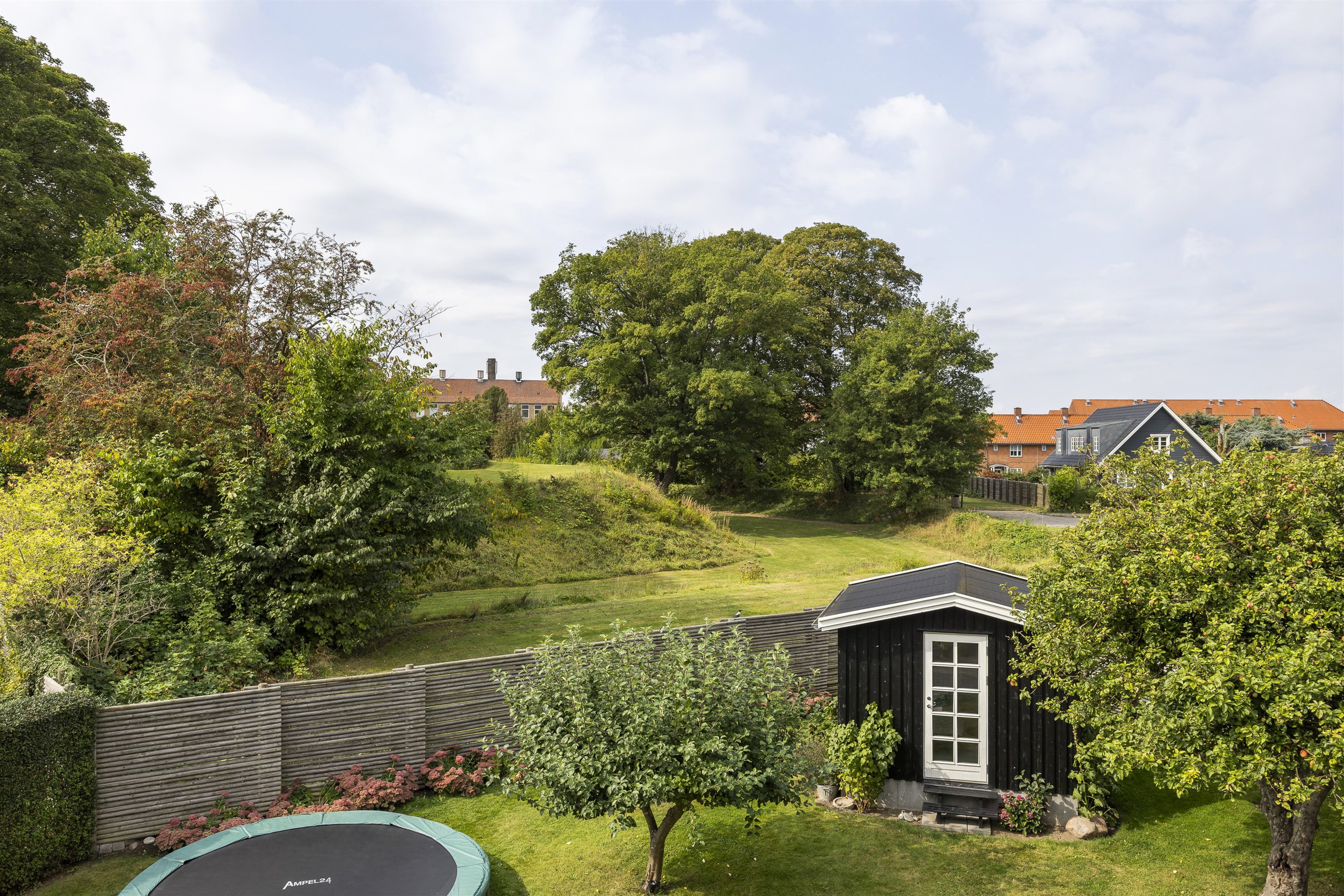 Fremhævet andet billede i fuldskærmstilstand. Billede af Vesterbyvej 18, 2820 Gentofte