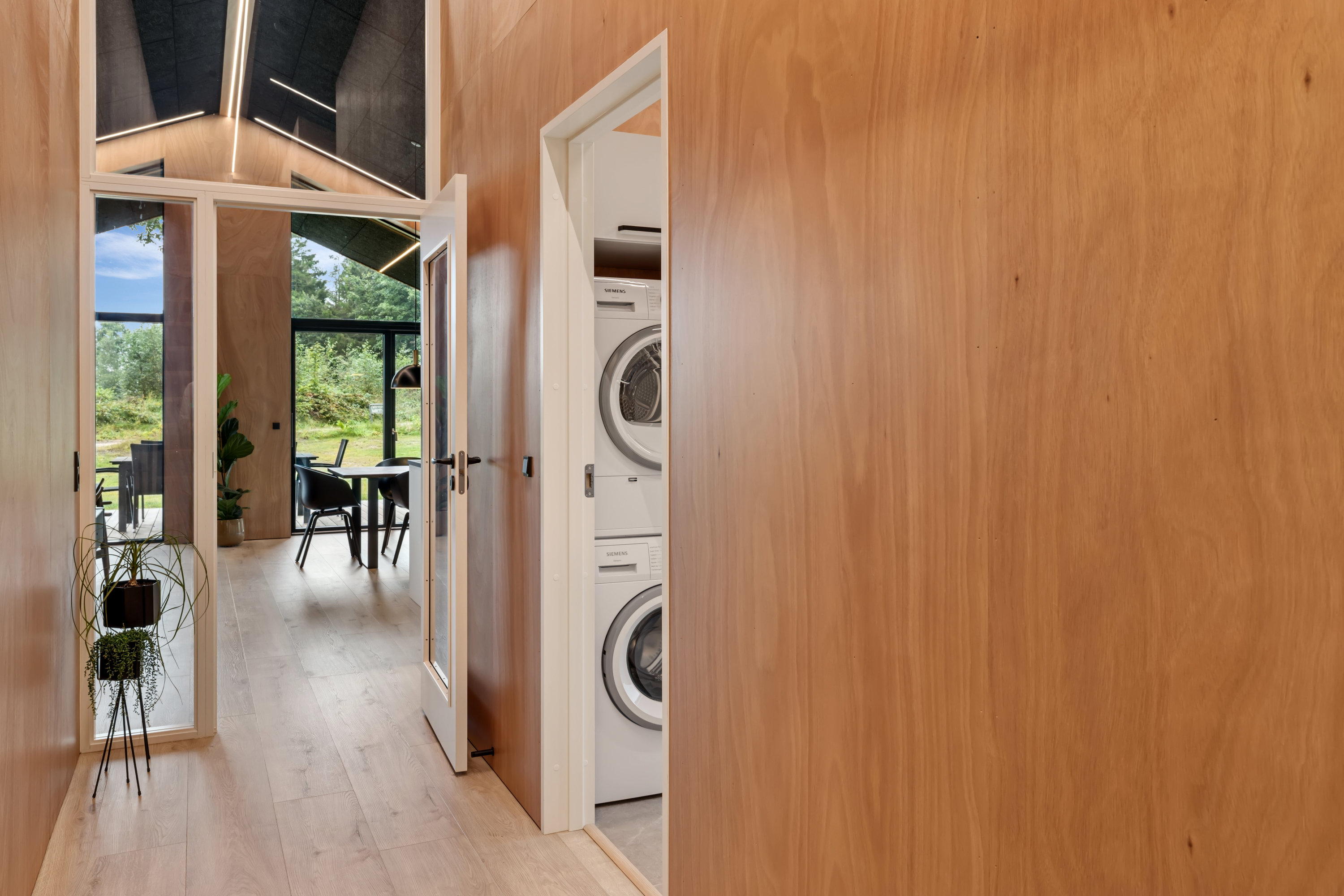 Fremhævet gang billede i fuldskærmstilstand. Billede af Lynderupvej 65D, Lynderup, 8832 Skals