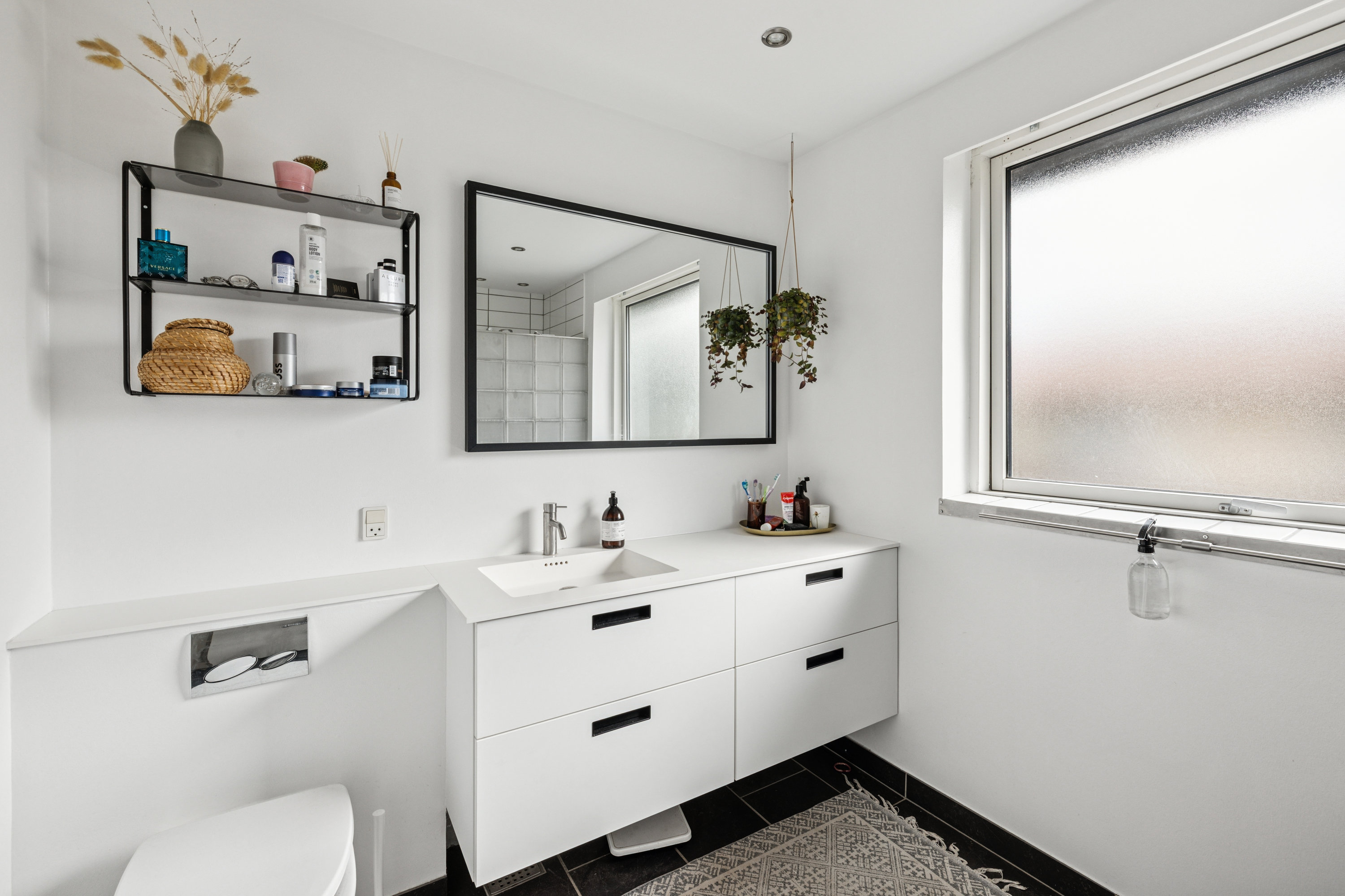 Fremhævet badeværelse billede i fuldskærmstilstand. Billede af Fasanvej 9, 8800 Viborg