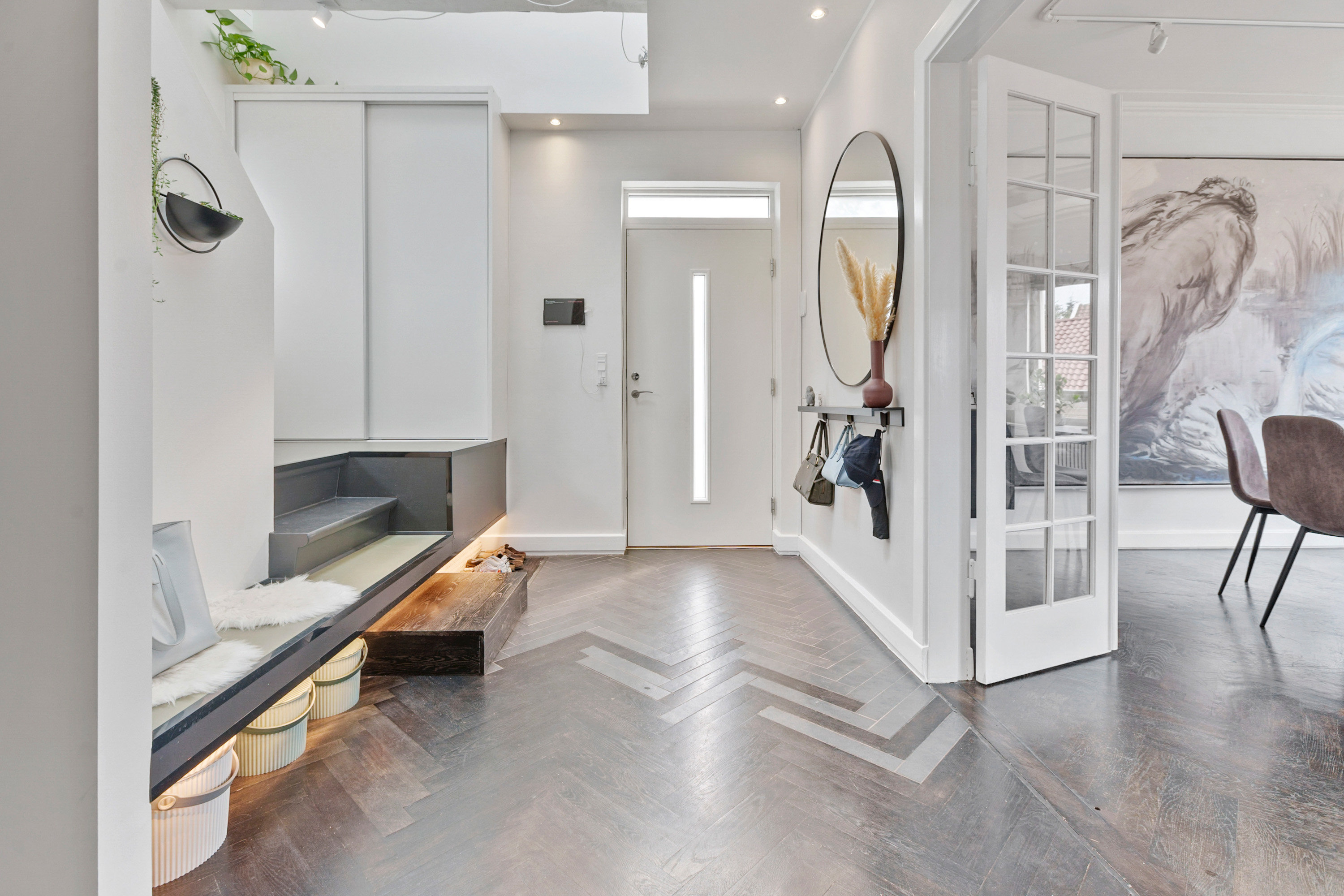 Fremhævet entré billede i fuldskærmstilstand. Billede af Skovvej 13, 2750 Ballerup