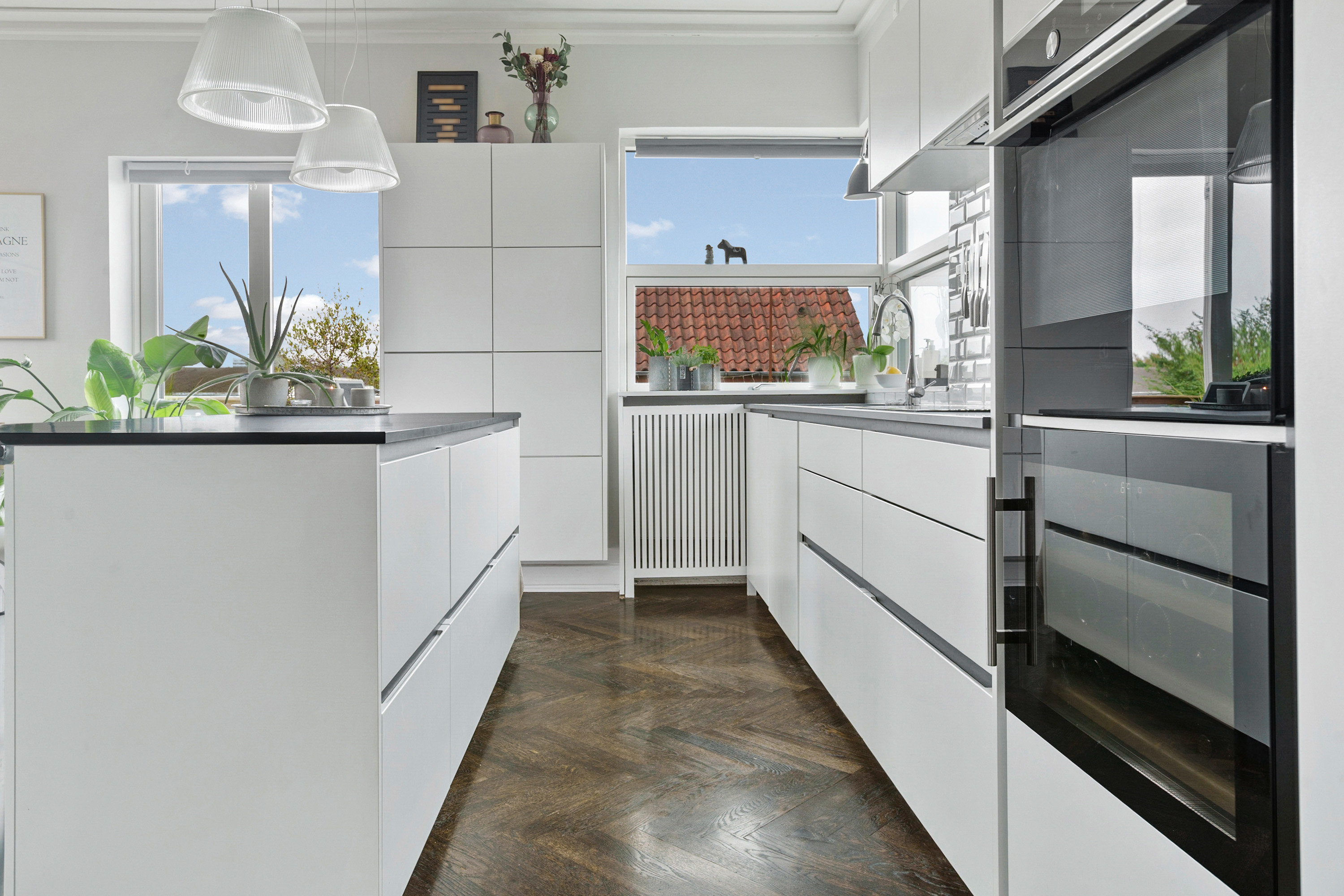 Fremhævet køkken billede i fuldskærmstilstand. Billede af Skovvej 13, 2750 Ballerup