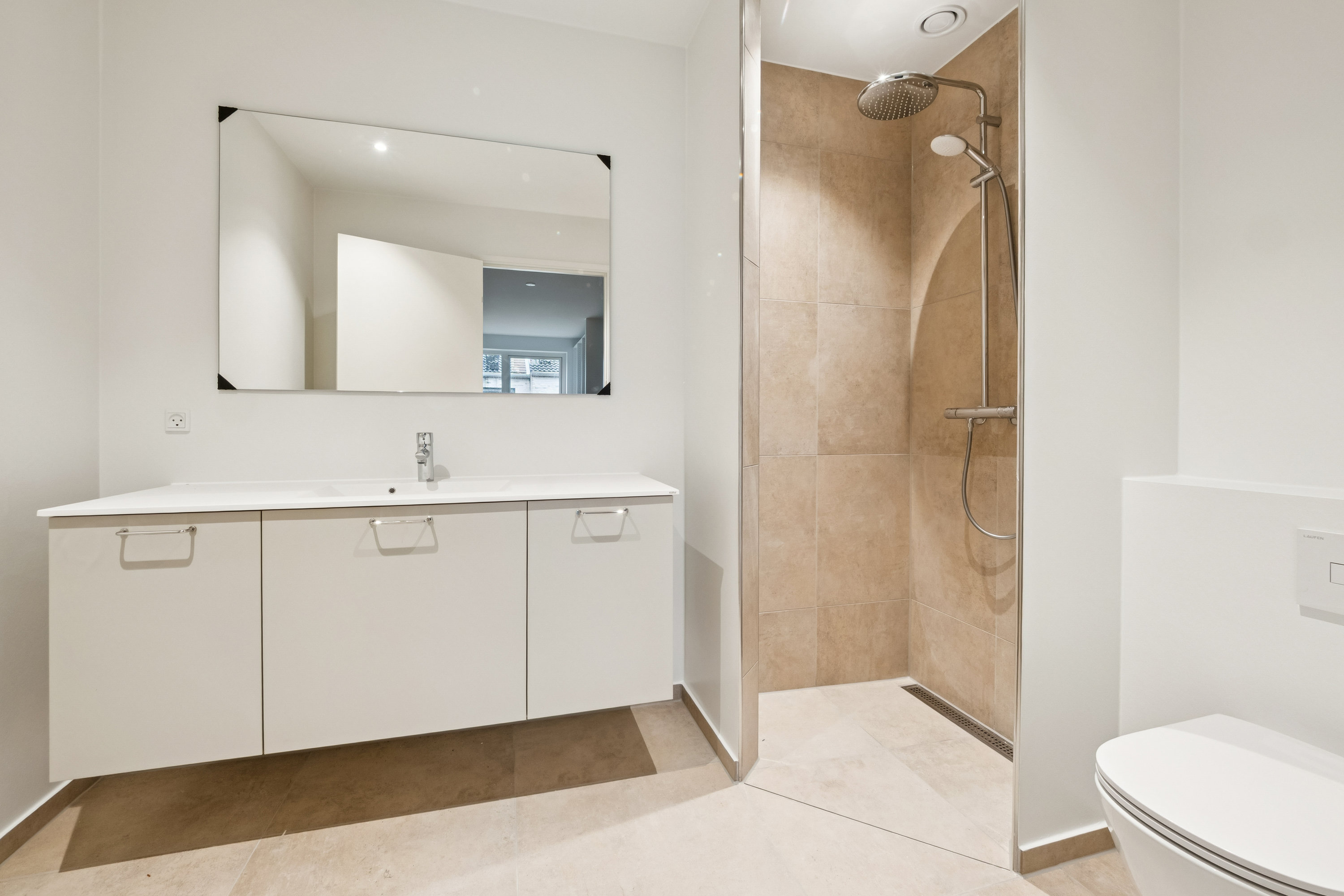 Fremhævet badeværelse billede i fuldskærmstilstand. Billede af Junker Ottos Vej 8, 8800 Viborg