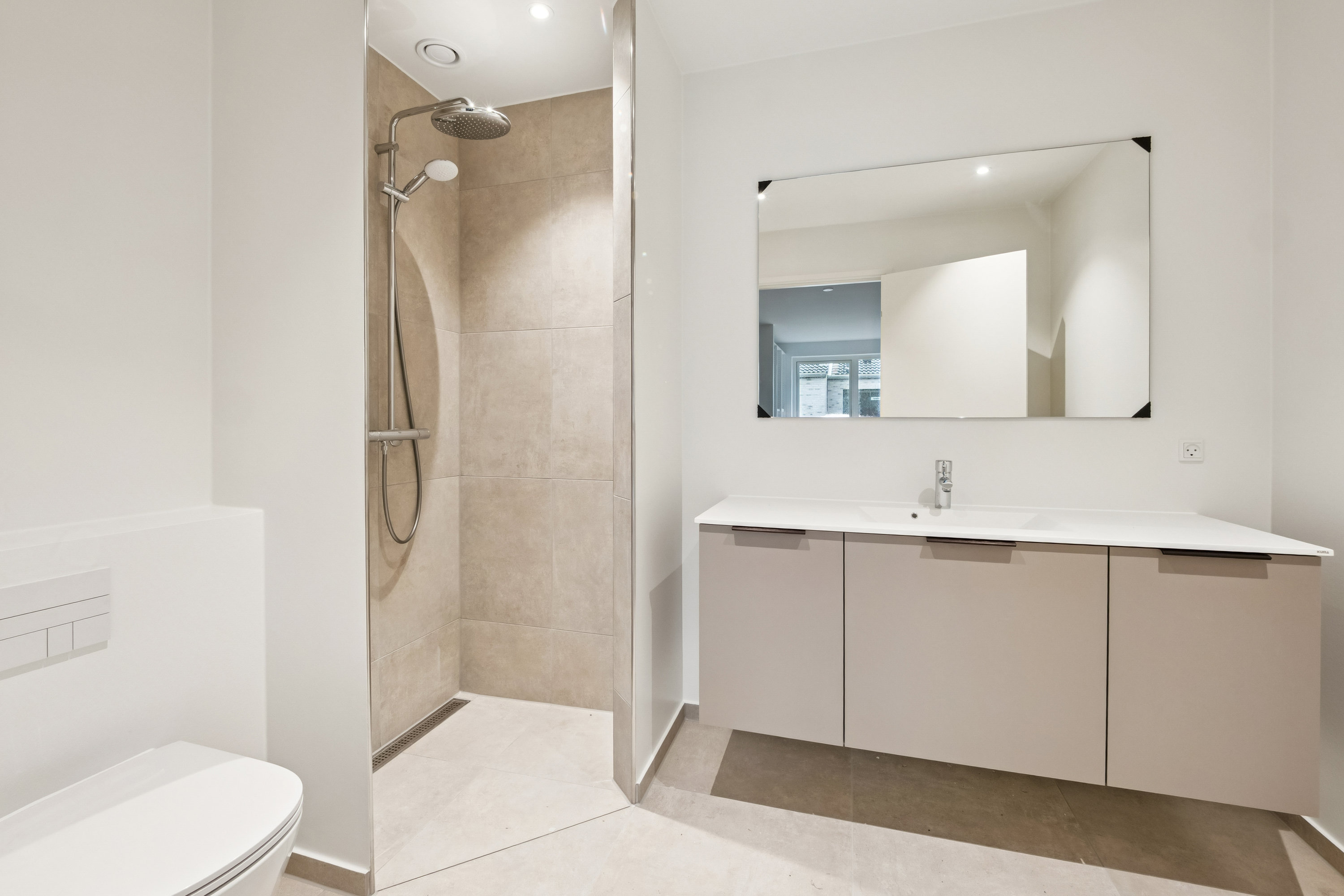 Fremhævet badeværelse billede i fuldskærmstilstand. Billede af Junker Ottos Vej 6, 8800 Viborg