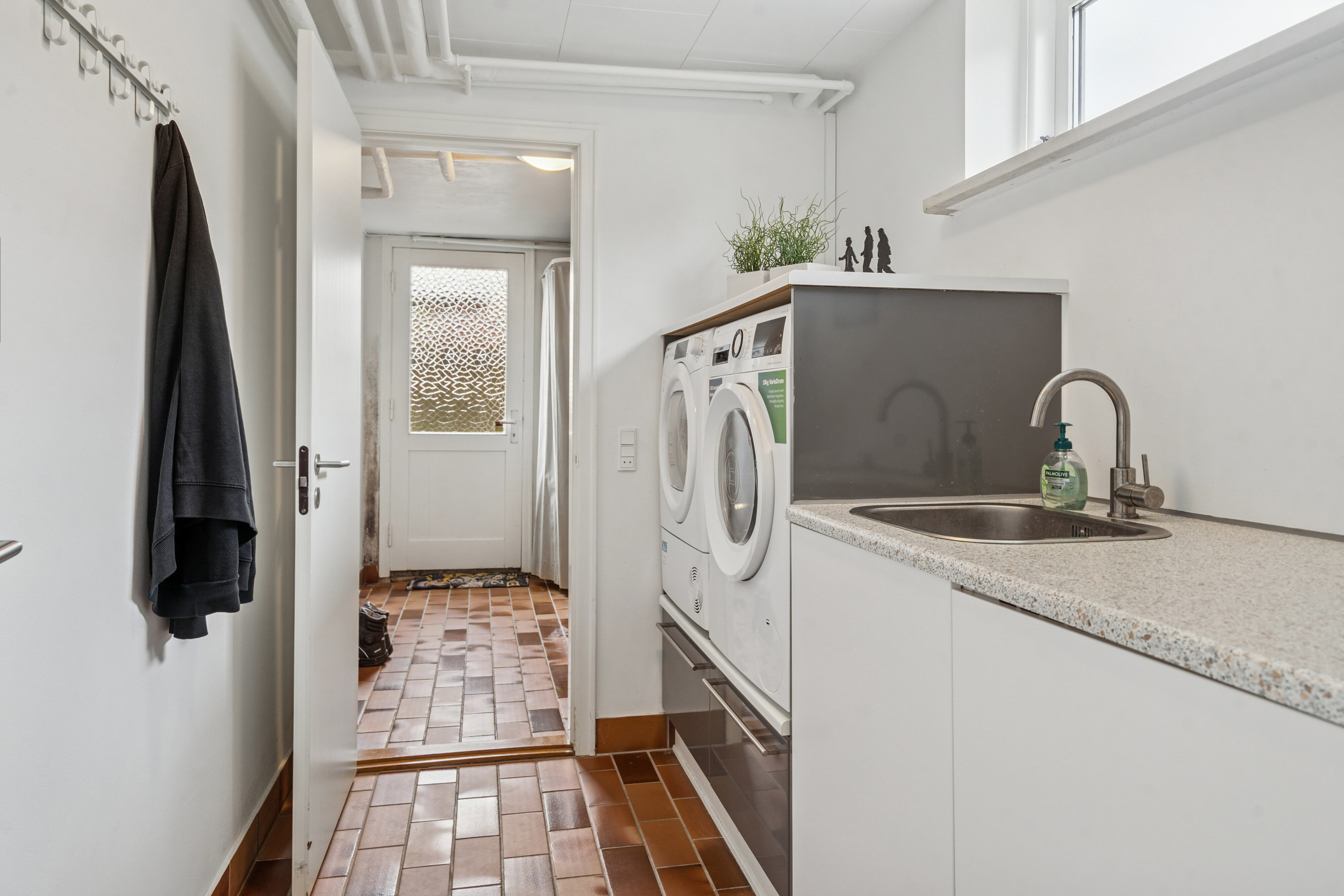 Fremhævet værelse billede i fuldskærmstilstand. Billede af Vedbendvej 1, 5550 Langeskov