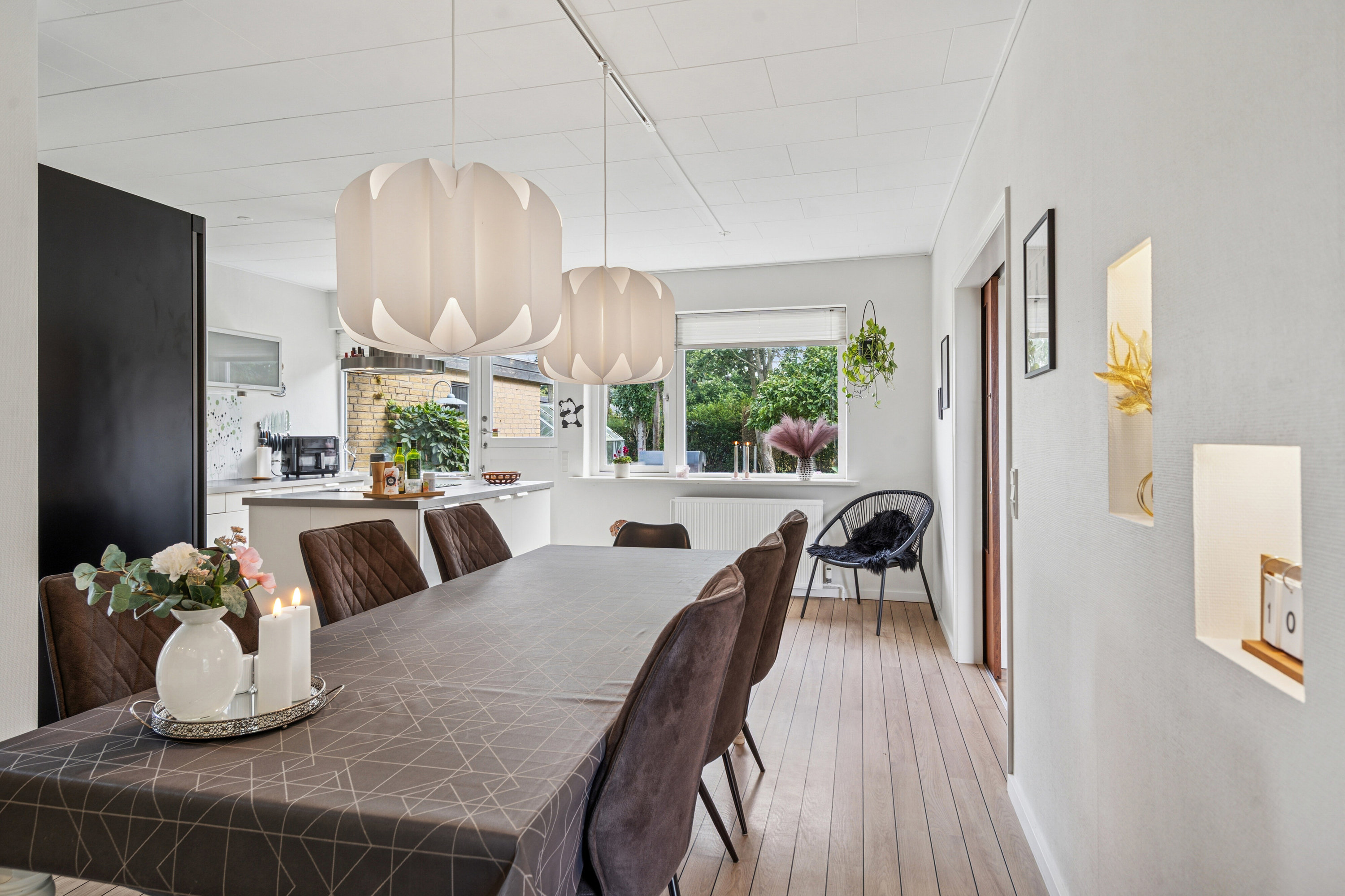 Fremhævet spisestue billede i fuldskærmstilstand. Billede af Vedbendvej 1, 5550 Langeskov