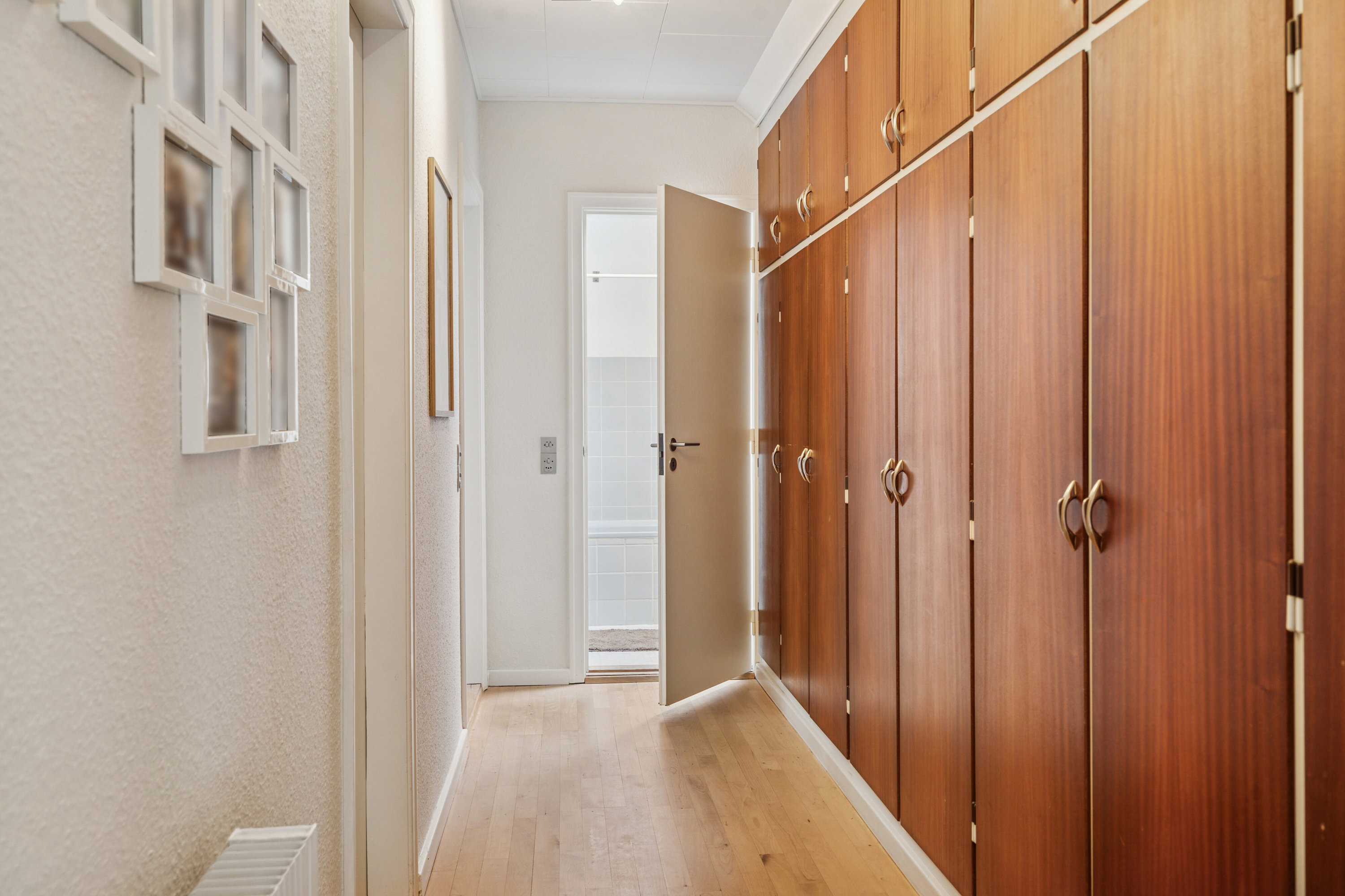 Fremhævet gang billede i fuldskærmstilstand. Billede af Vedbendvej 1, 5550 Langeskov