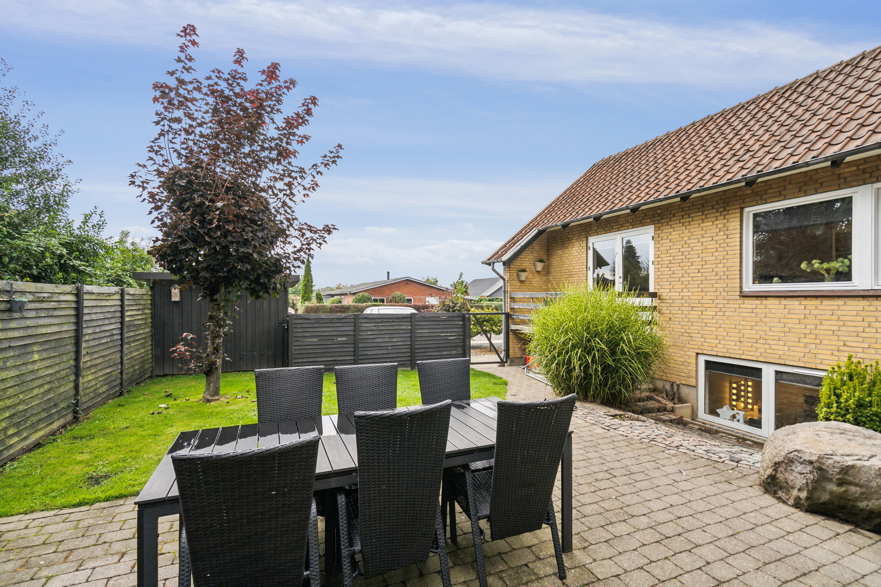 Fremhævet terrasse billede i fuldskærmstilstand. Billede af Vedbendvej 1, 5550 Langeskov