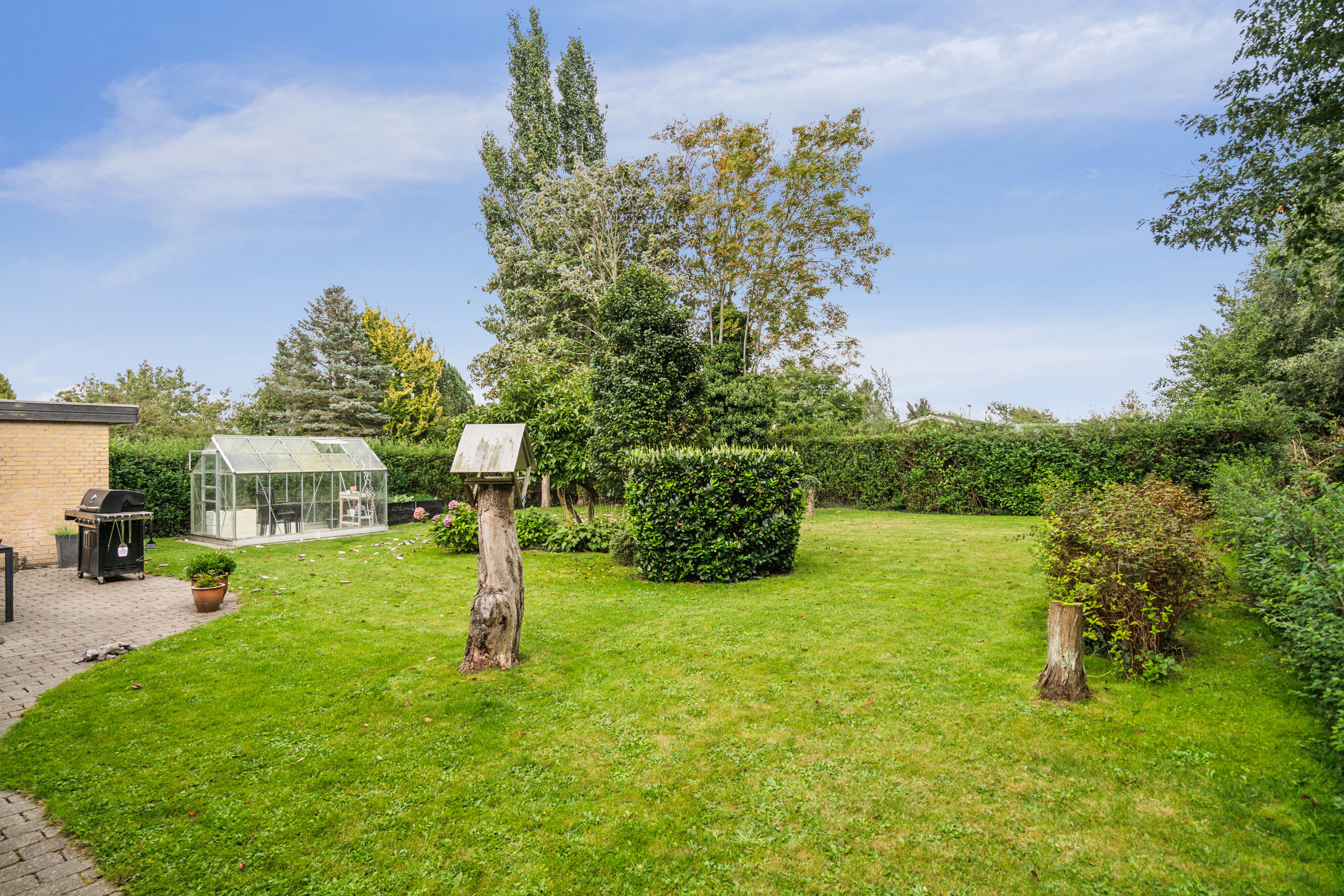 Fremhævet udendørs billede i fuldskærmstilstand. Billede af Vedbendvej 1, 5550 Langeskov