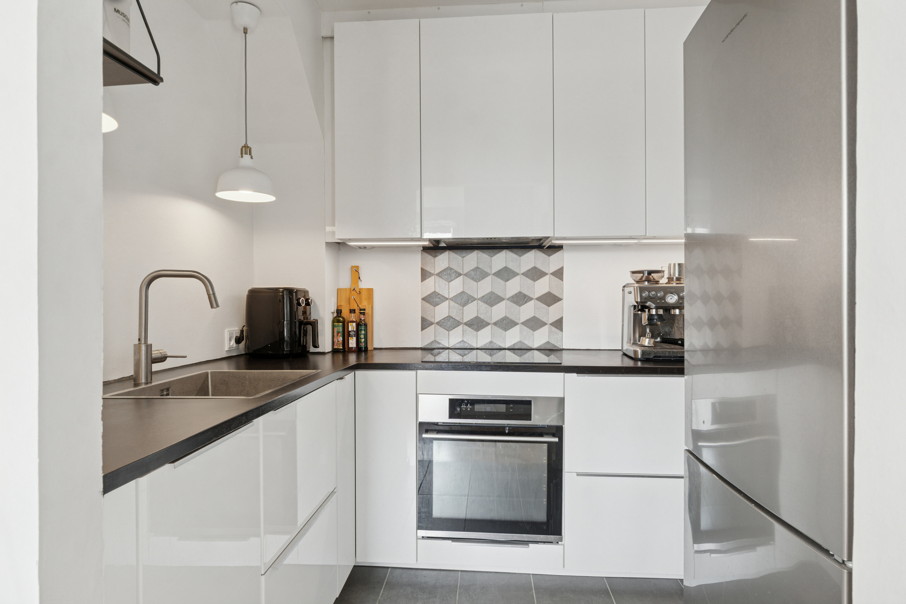 Fremhævet køkken billede i fuldskærmstilstand. Billede af Skomagergade 25, 2. 301., 4000 Roskilde