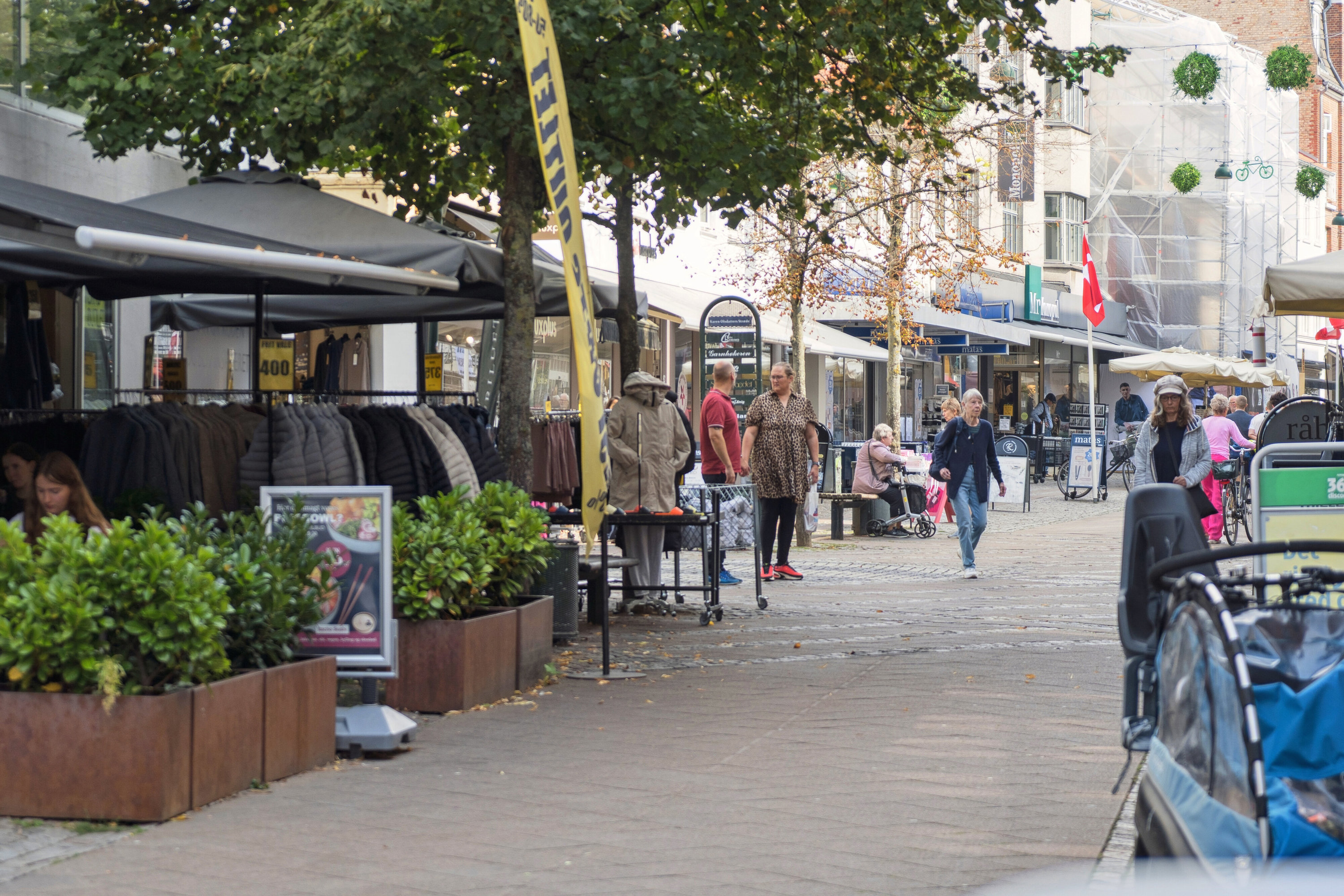 Fremhævet set fra vejen billede i fuldskærmstilstand. Billede af Skomagergade 25, 2. 301., 4000 Roskilde