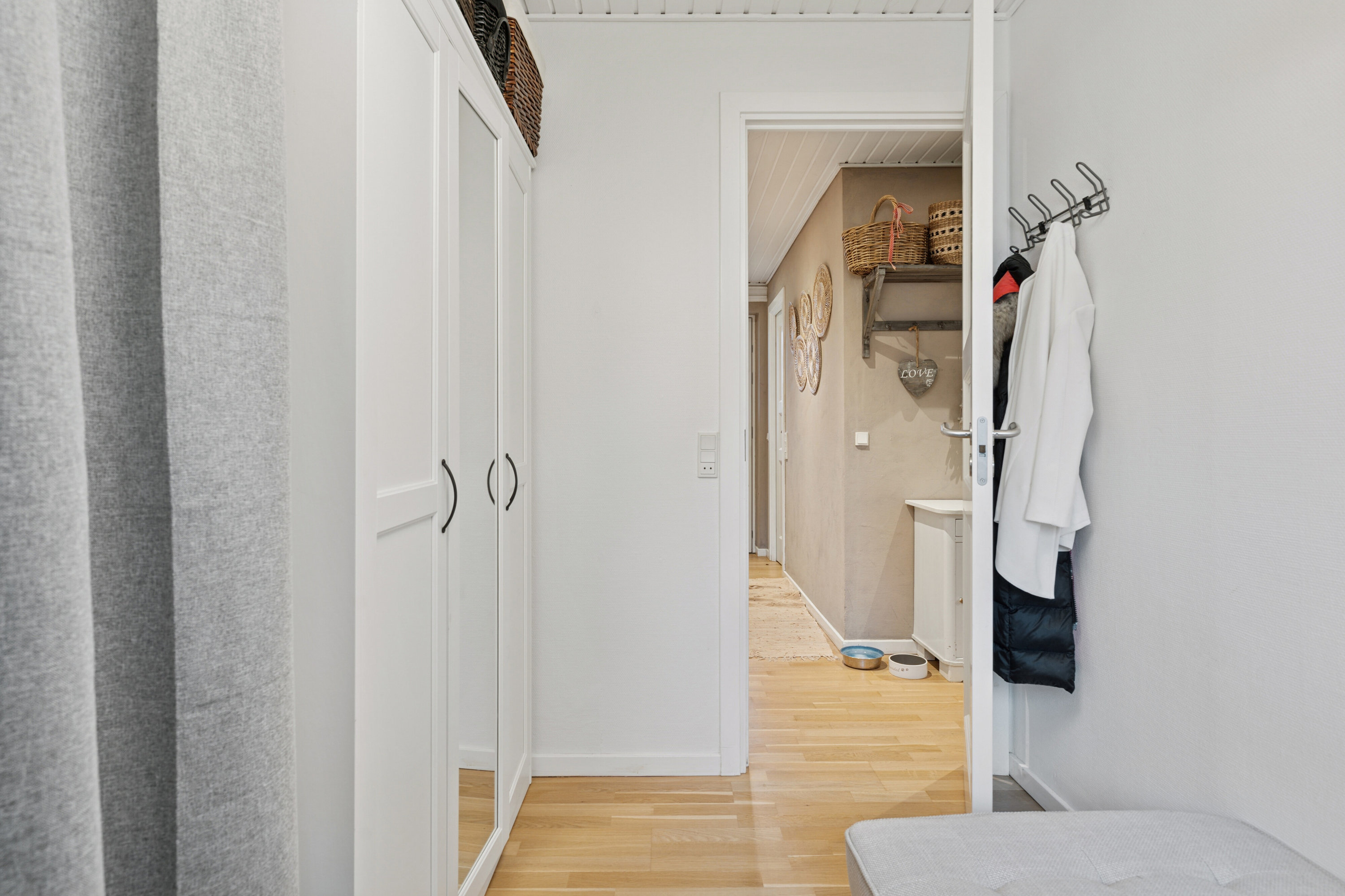 Fremhævet værelse billede i fuldskærmstilstand. Billede af Hedvigsvej 8A, 4654 Faxe Ladeplads