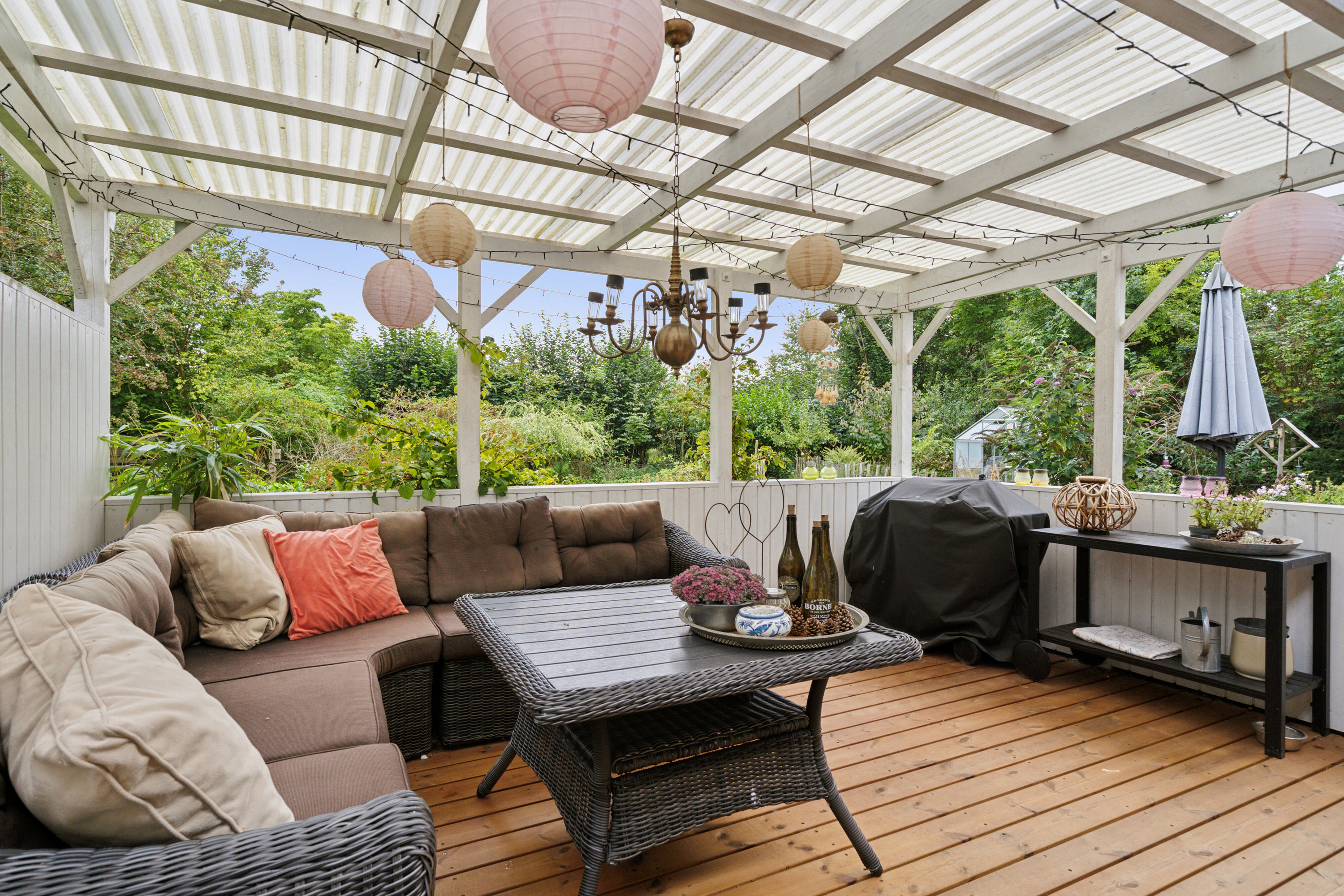 Fremhævet udestue billede i fuldskærmstilstand. Billede af Hedvigsvej 8A, 4654 Faxe Ladeplads