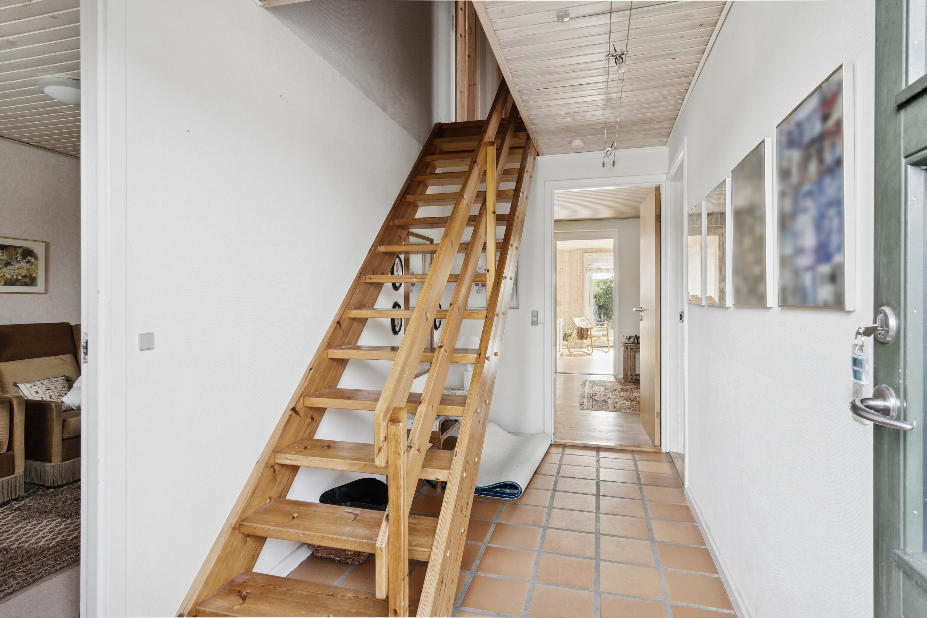 Fremhævet trappe billede i fuldskærmstilstand. Billede af Hedelyngen 25, 4573 Højby