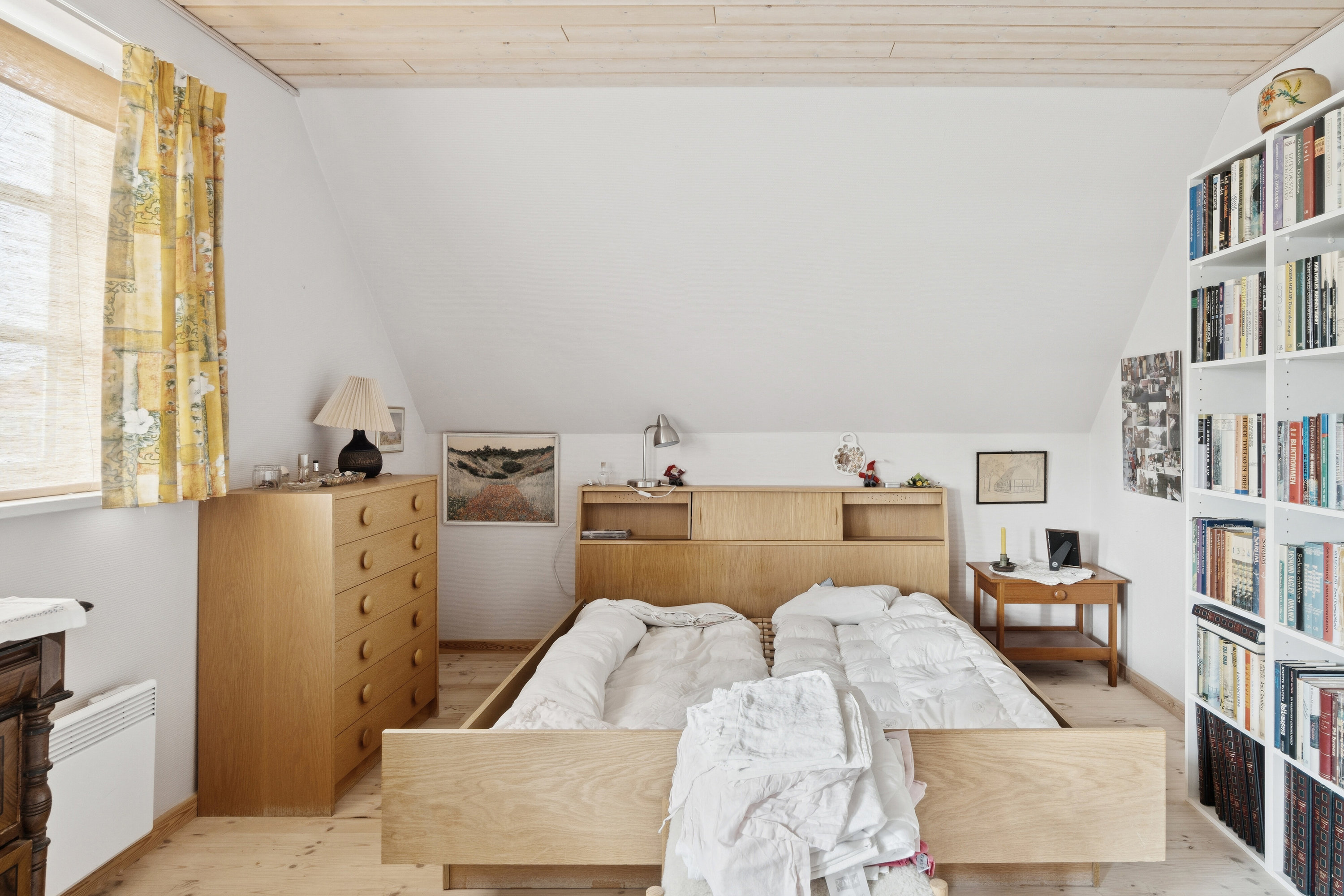 Fremhævet soveværelse billede i fuldskærmstilstand. Billede af Hedelyngen 25, 4573 Højby