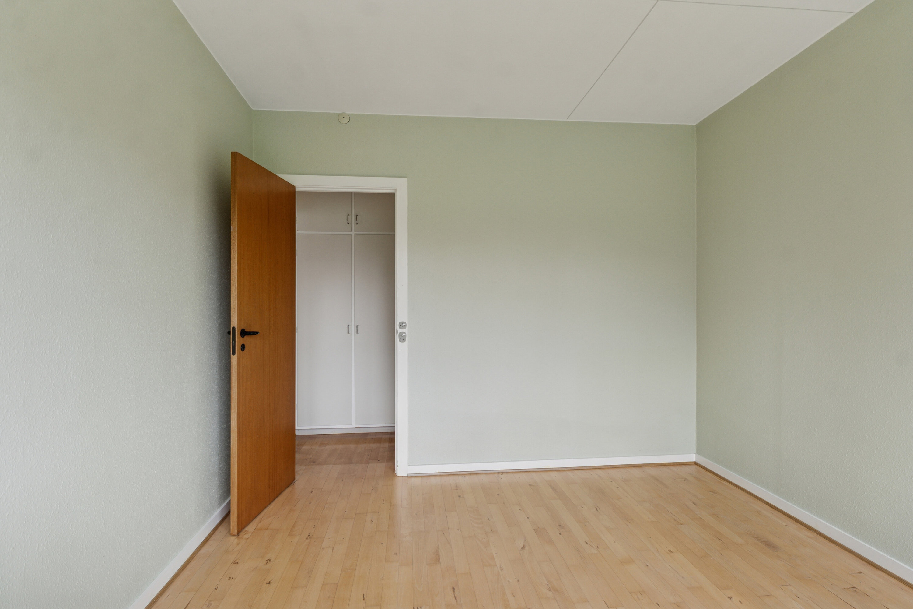 Fremhævet værelse billede i fuldskærmstilstand. Billede af Dommervænget 4E, 1. 4., 4000 Roskilde