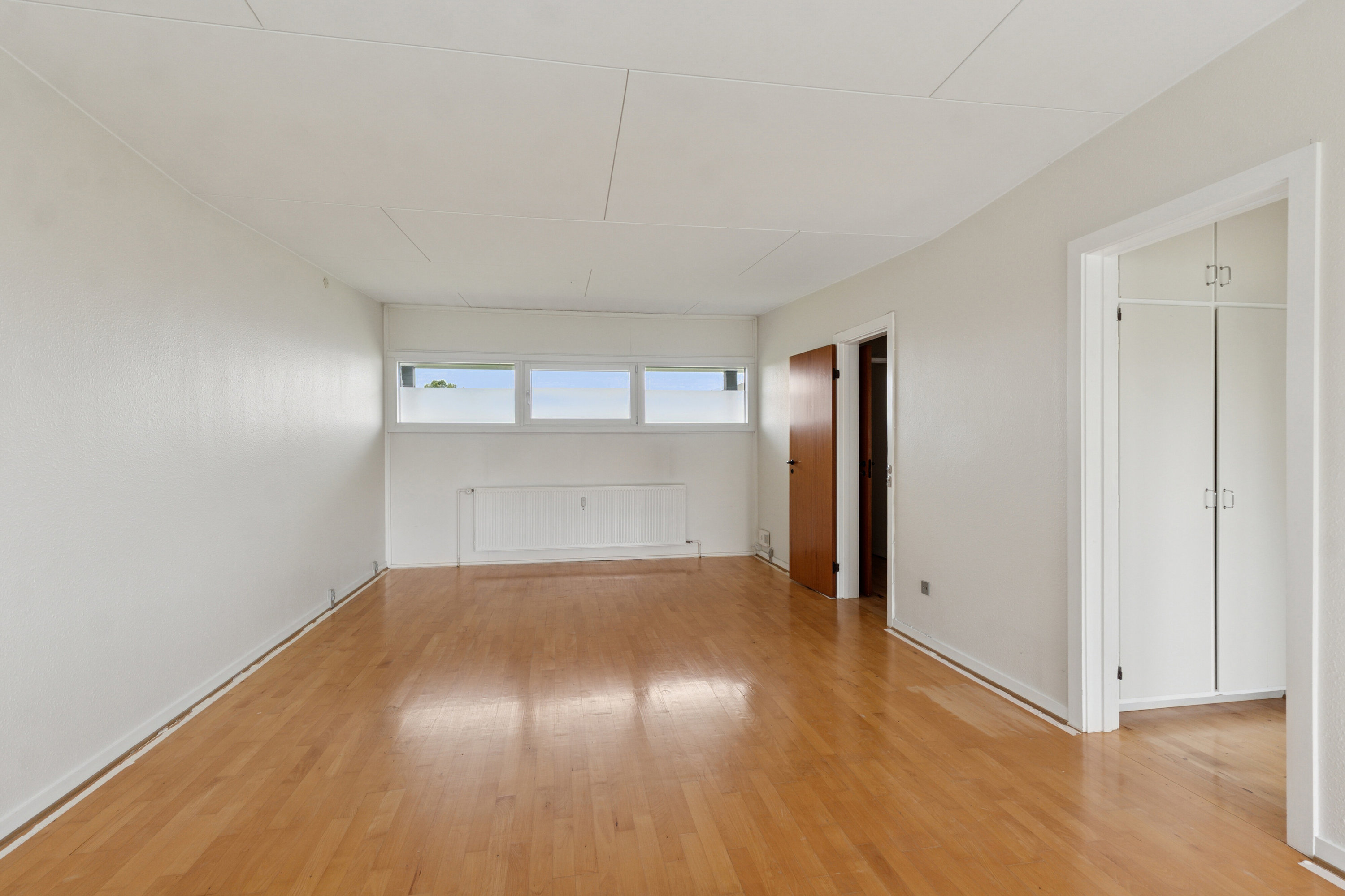 Fremhævet stue billede i fuldskærmstilstand. Billede af Dommervænget 4E, 1. 4., 4000 Roskilde