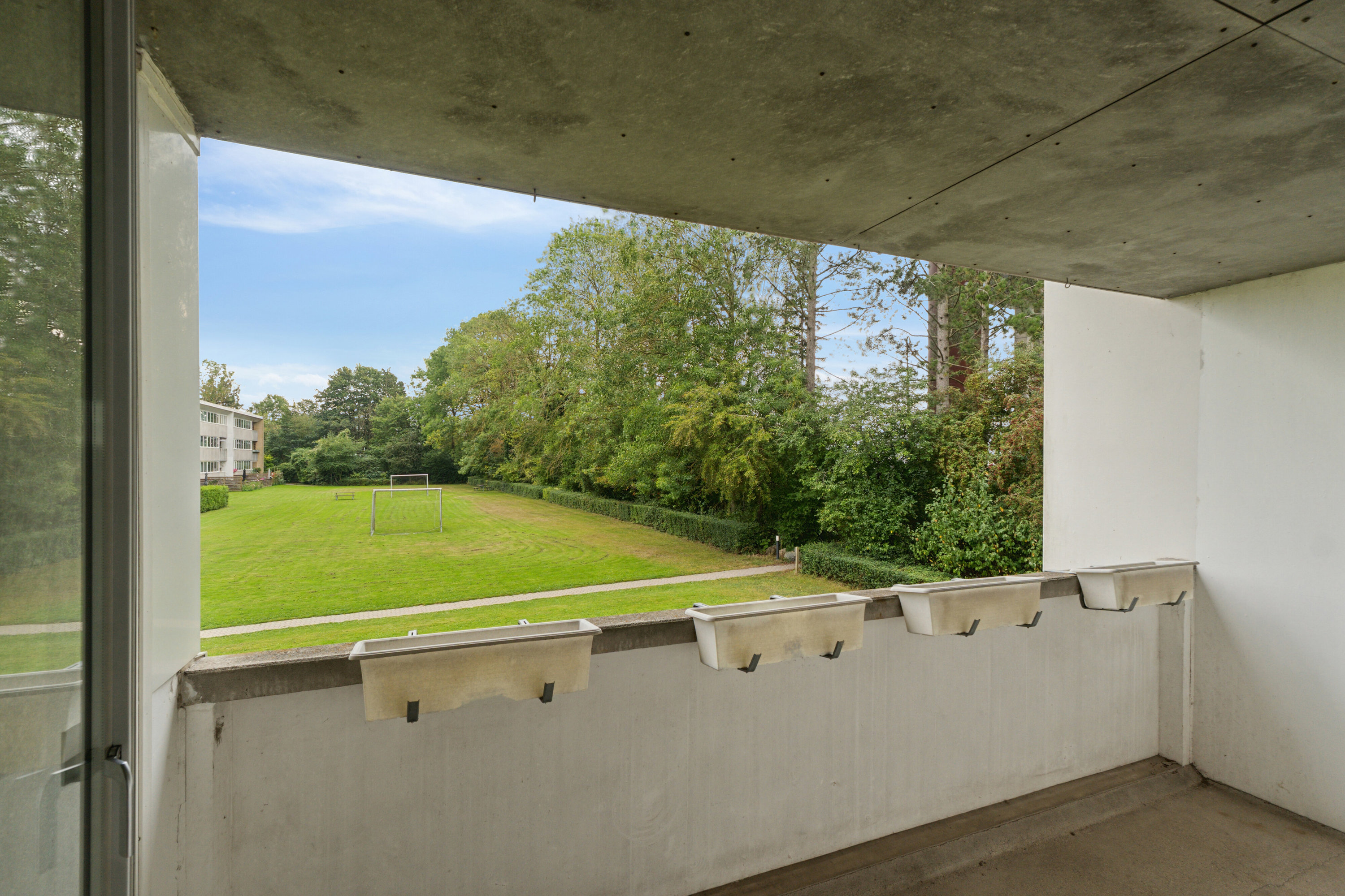 Fremhævet altan billede i fuldskærmstilstand. Billede af Dommervænget 4E, 1. 4., 4000 Roskilde