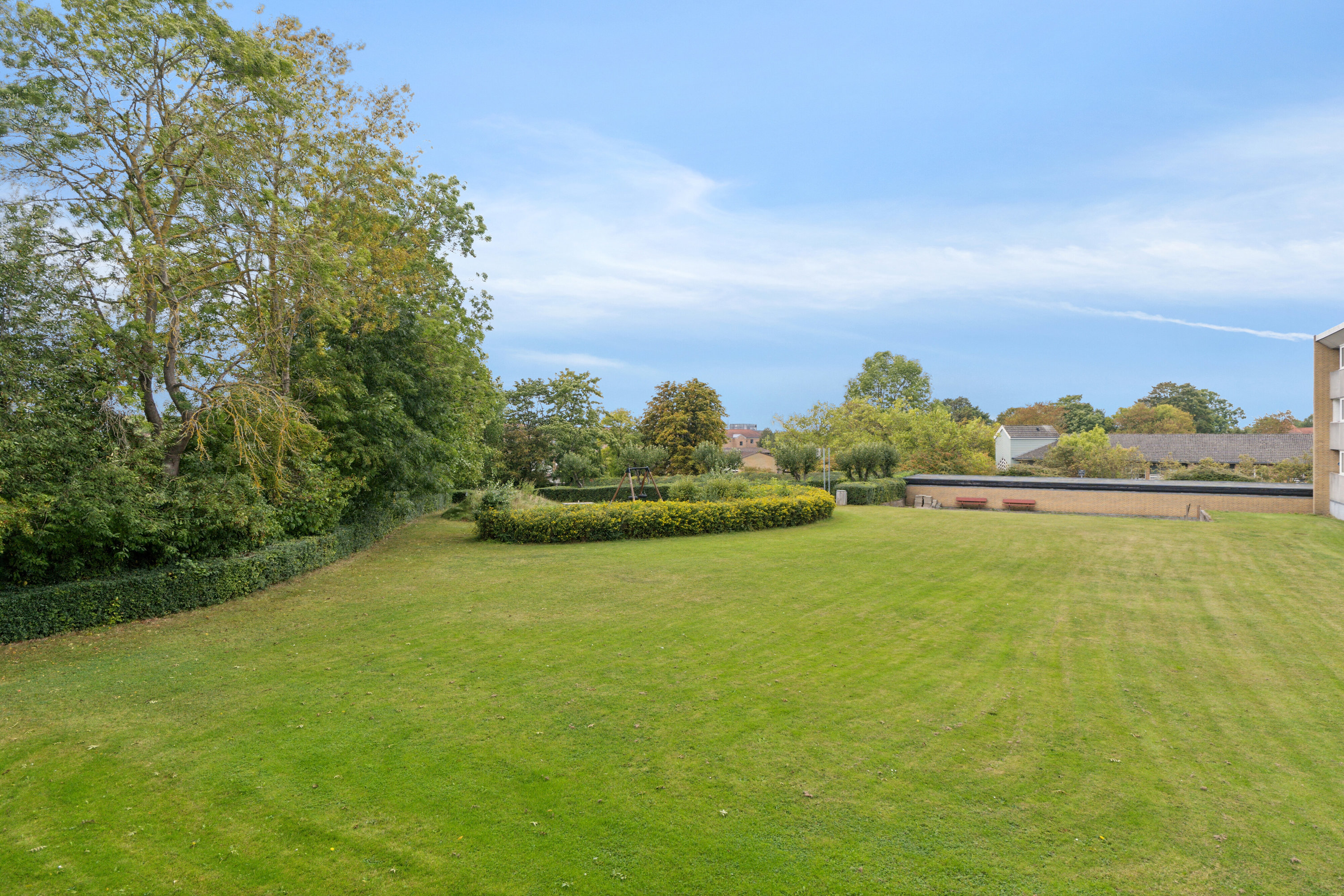 Fremhævet udendørs billede i fuldskærmstilstand. Billede af Dommervænget 4E, 1. 4., 4000 Roskilde